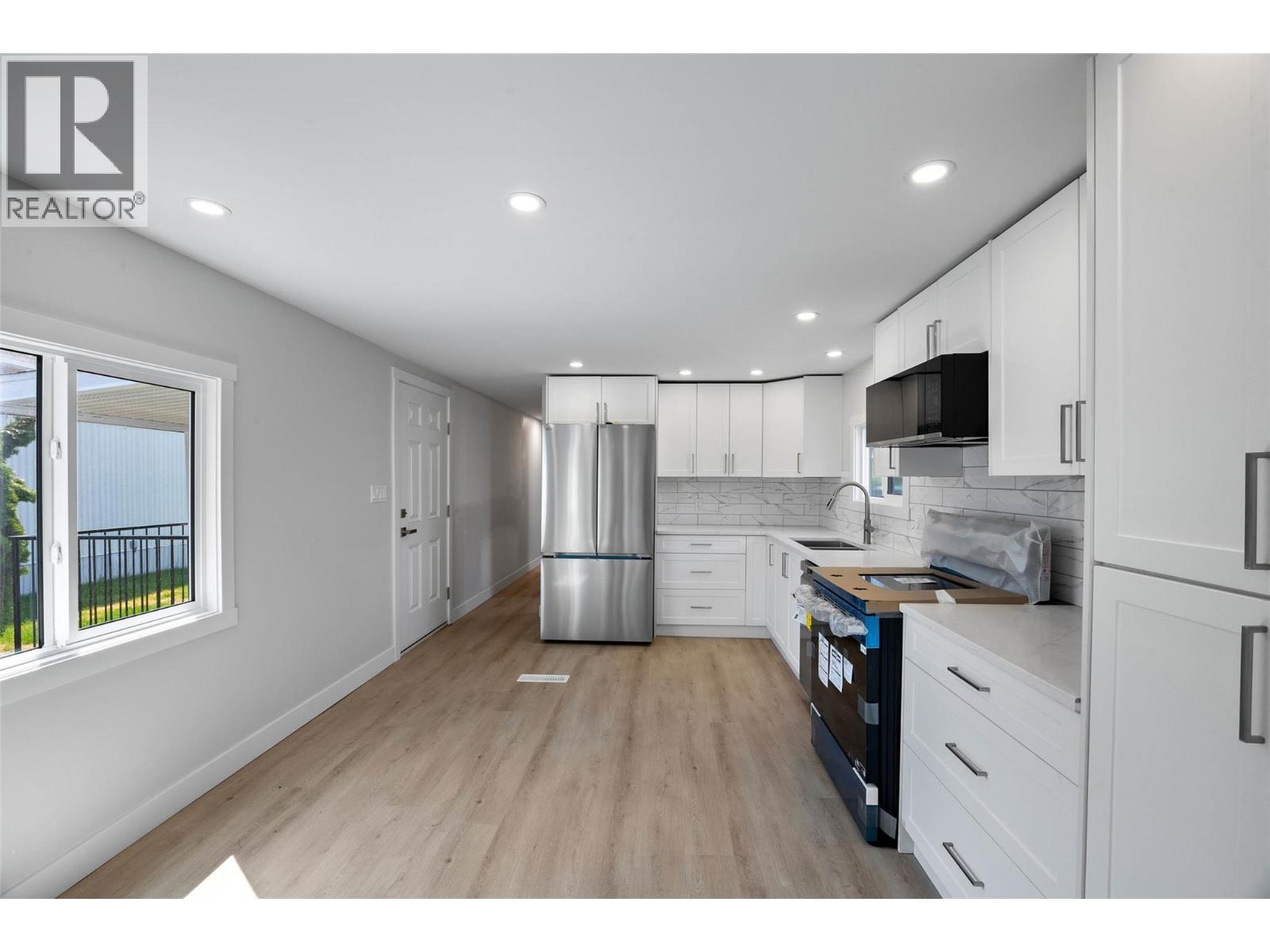 2805 Westsyde Road Unit# 14, Kamloops, British Columbia  V2B 7E1 - Photo 6 - 10395642