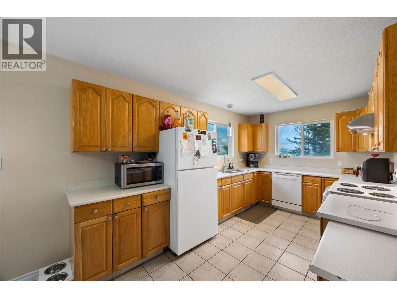 2253 Park Drive, Kamloops, British Columbia  V2C 4P7 - Photo 4 - 10395600