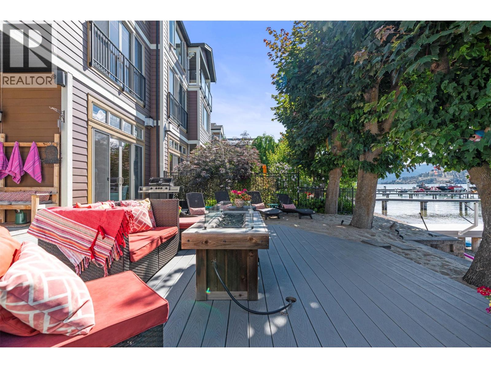 8049 Okanagan Landing Road, Vernon, British Columbia  V1H 1J4 - Photo 9 - 10395708