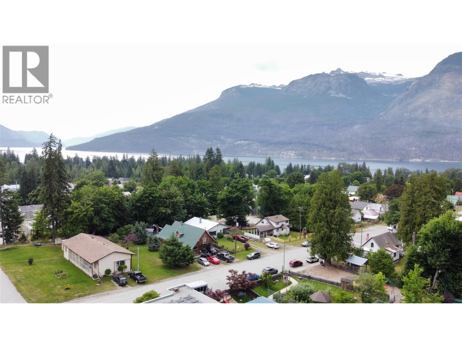 503 7th Avenue, New Denver, British Columbia  V0G 1S1 - Photo 3 - 10394507