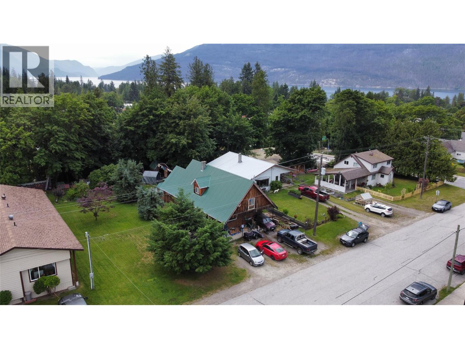 503 7th Avenue, New Denver, British Columbia  V0G 1S1 - Photo 4 - 10394507
