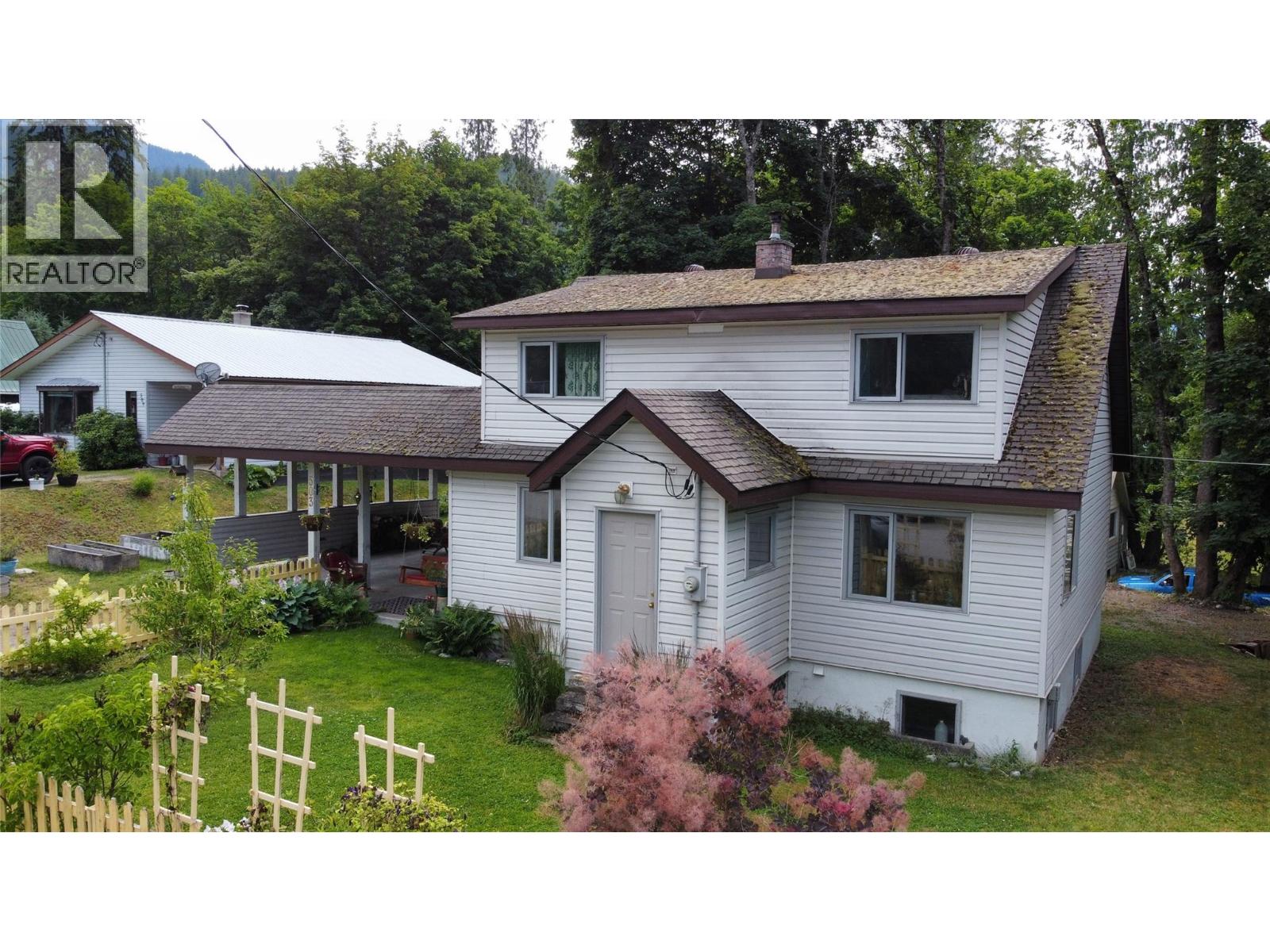 503 7th Avenue, New Denver, British Columbia  V0G 1S1 - Photo 8 - 10394507