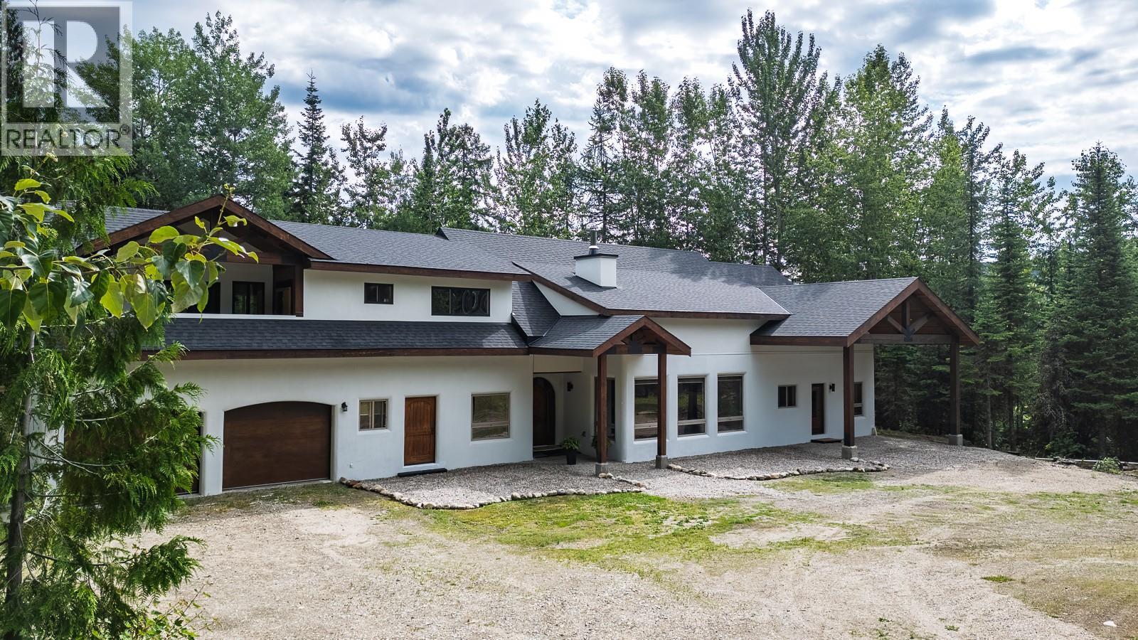 120 Richie Road, Rossland, British Columbia  V0G 1Y0 - Photo 2 - 10395453
