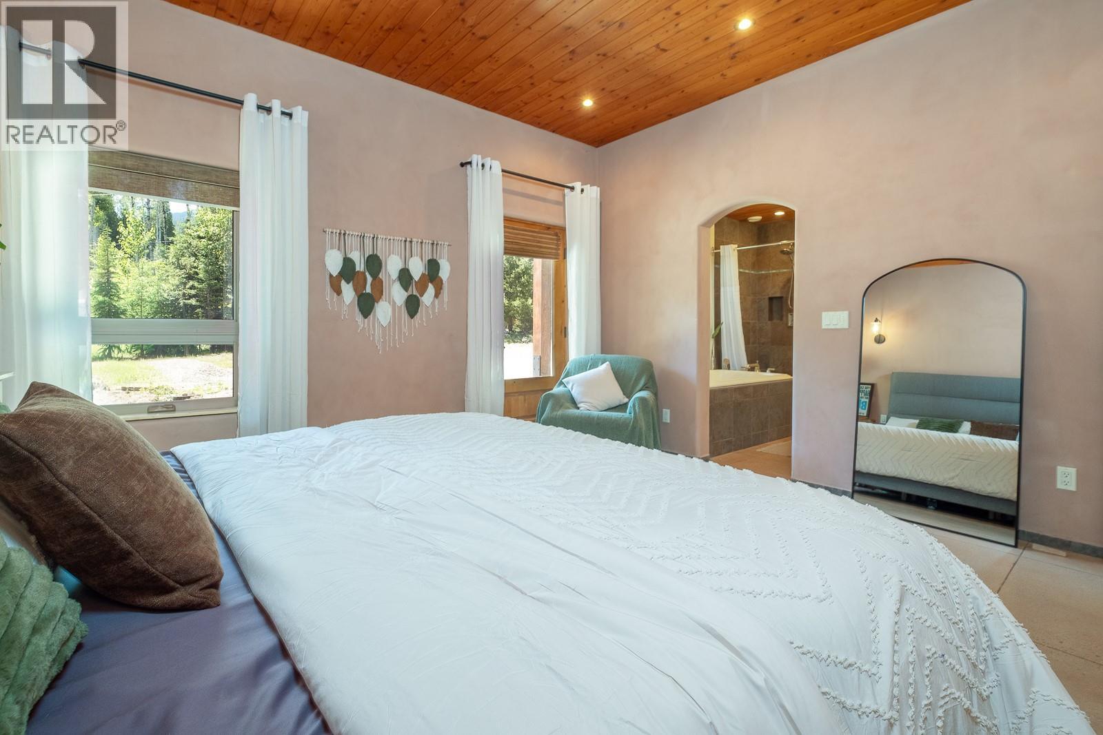 120 Richie Road, Rossland, British Columbia  V0G 1Y0 - Photo 23 - 10395453