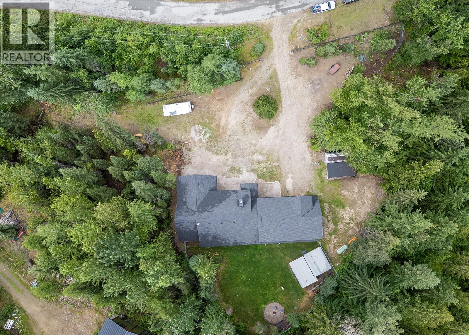 120 Richie Road, Rossland, British Columbia  V0G 1Y0 - Photo 6 - 10395453