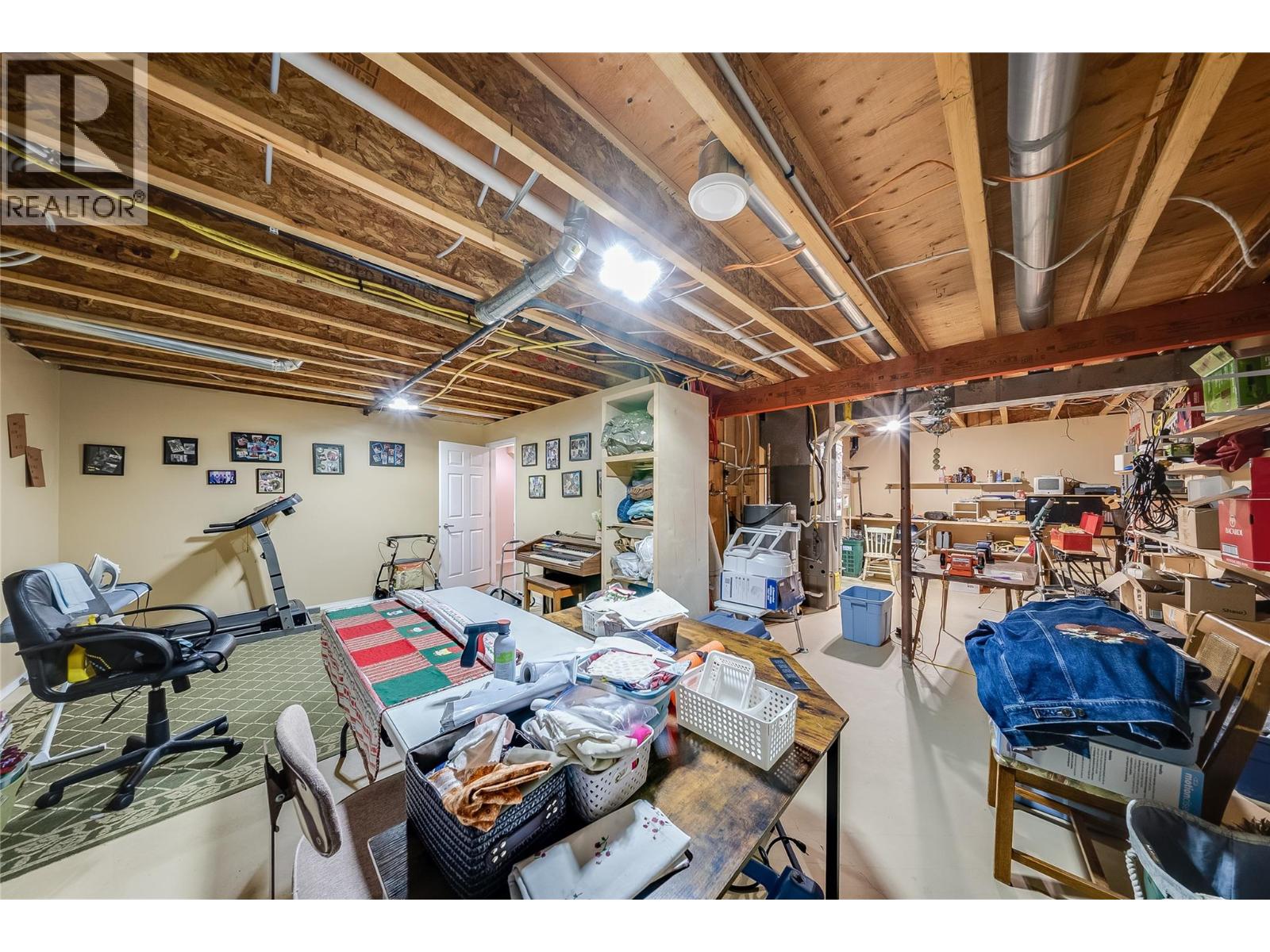 7400 Crema Drive, Trail, British Columbia  V1R 4X6 - Photo 35 - 10395746
