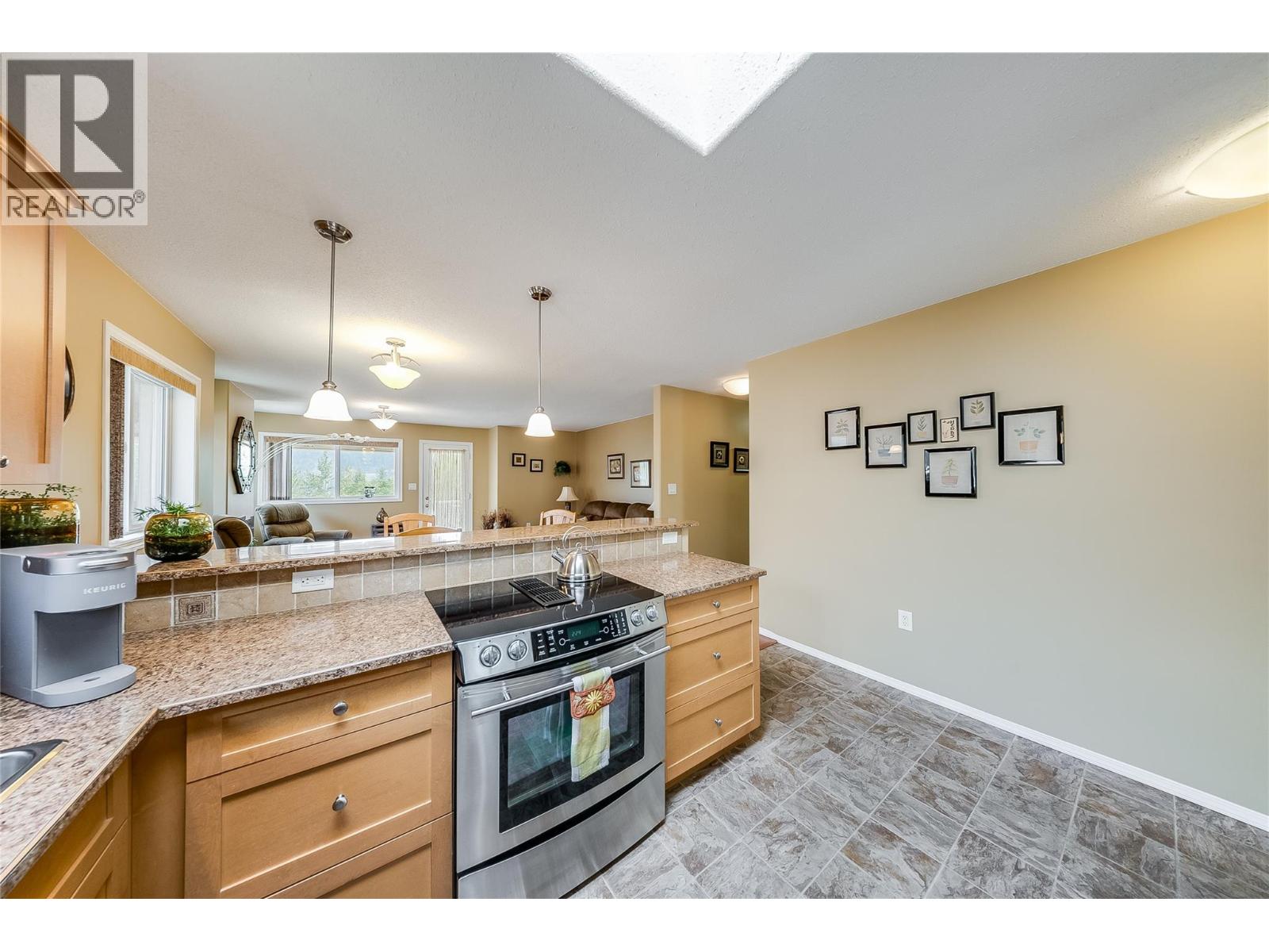 7400 Crema Drive, Trail, British Columbia  V1R 4X6 - Photo 4 - 10395746