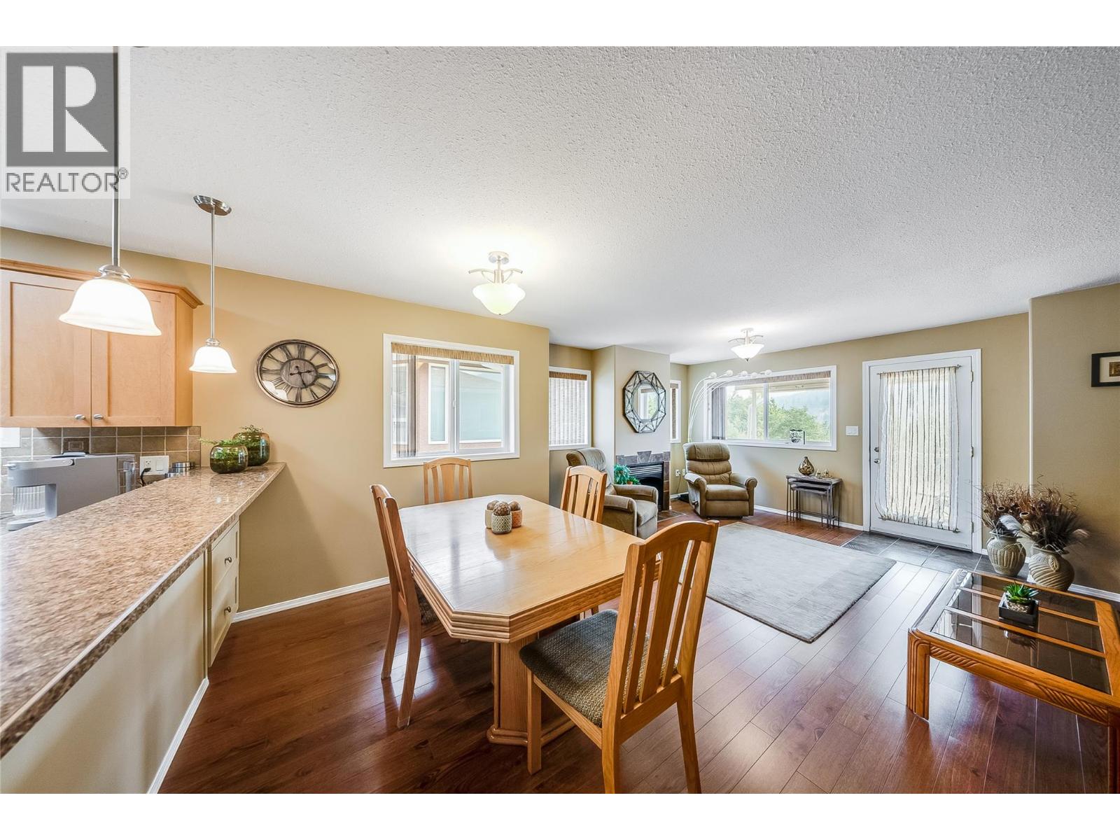 7400 Crema Drive, Trail, British Columbia  V1R 4X6 - Photo 8 - 10395746