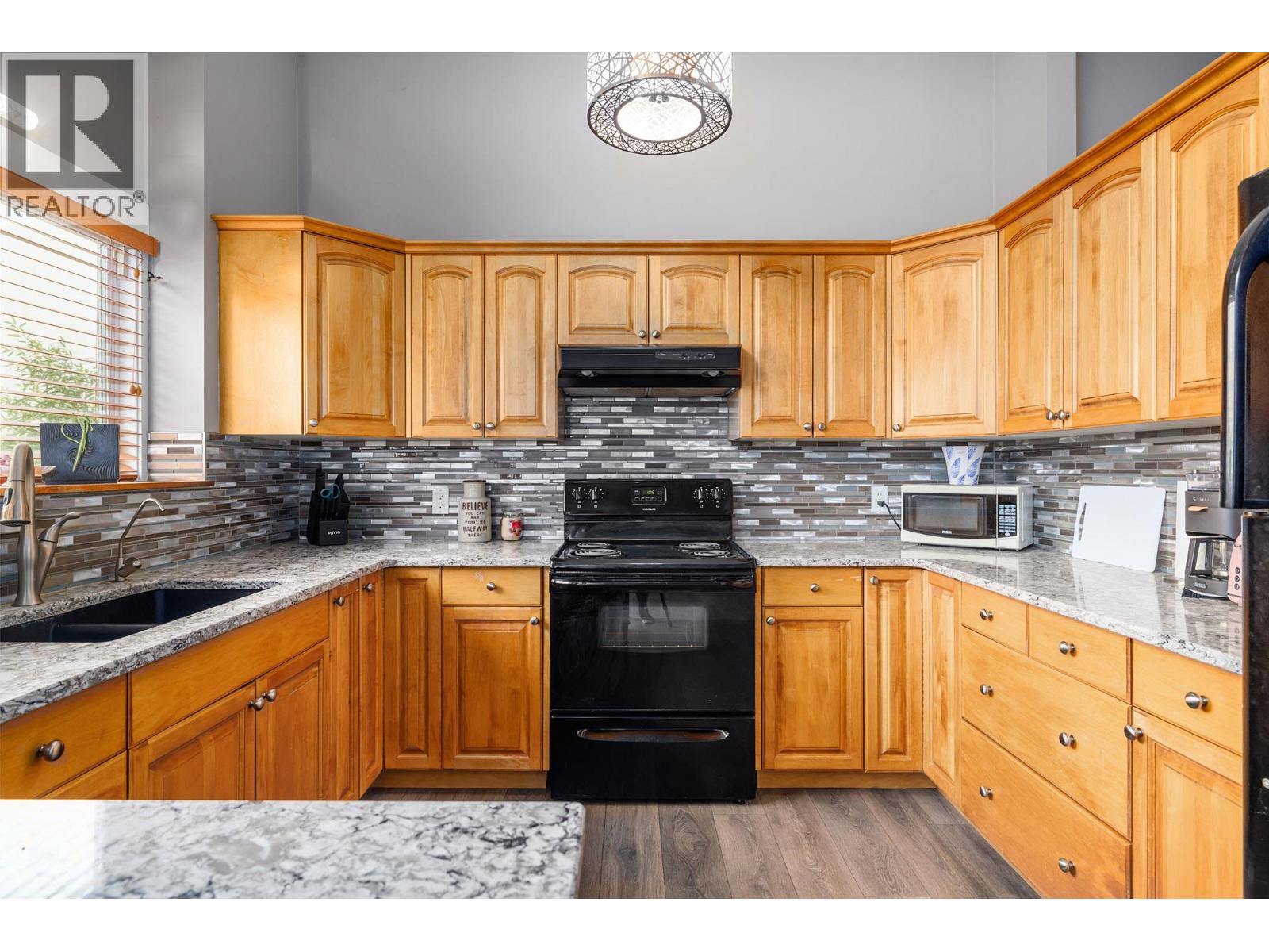 11591 Artela Drive, Lake Country, British Columbia  V4V 1H9 - Photo 6 - 10395115