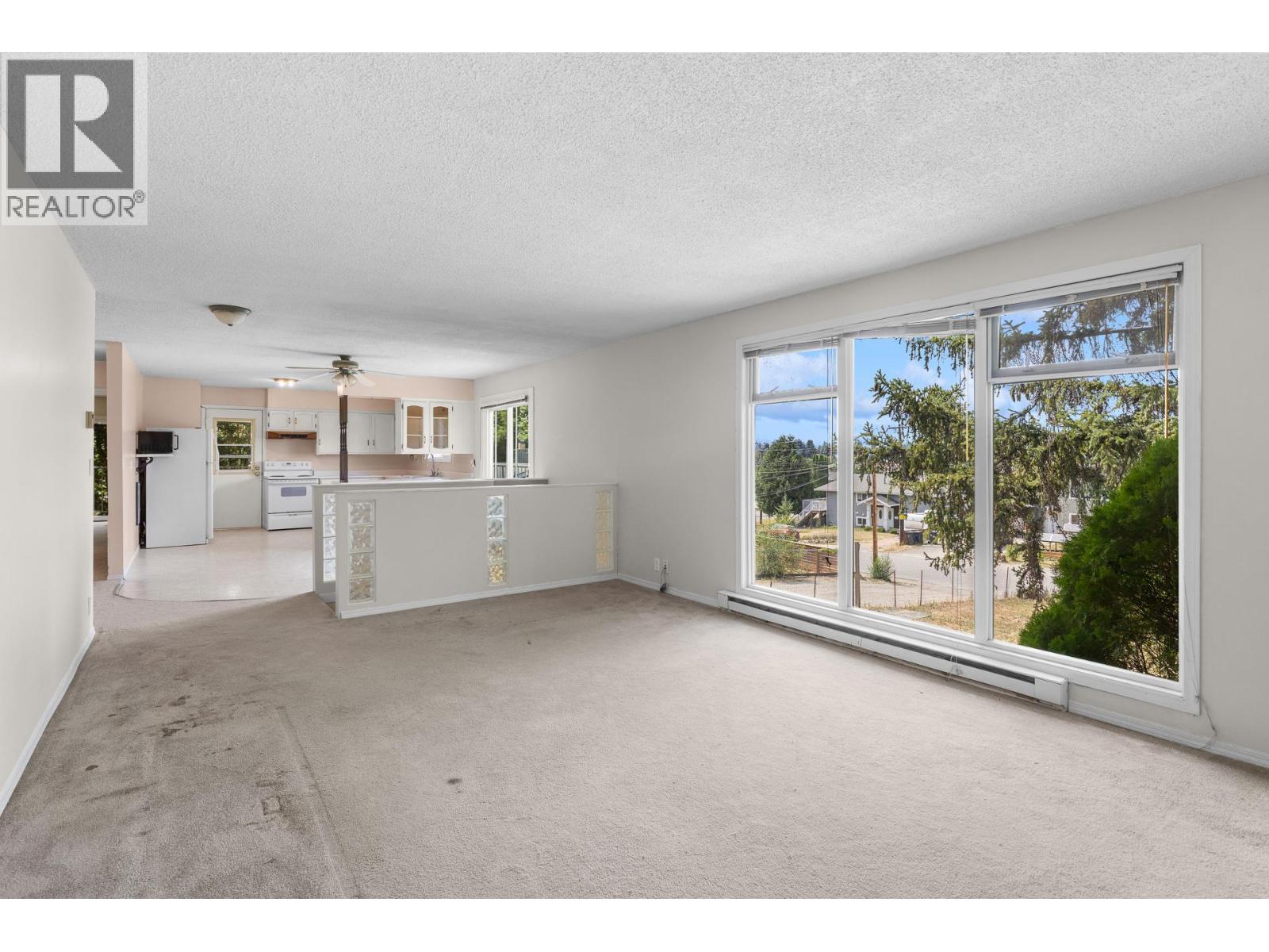 695 Girard Road, Kelowna, British Columbia  V1X 4V8 - Photo 10 - 10395742