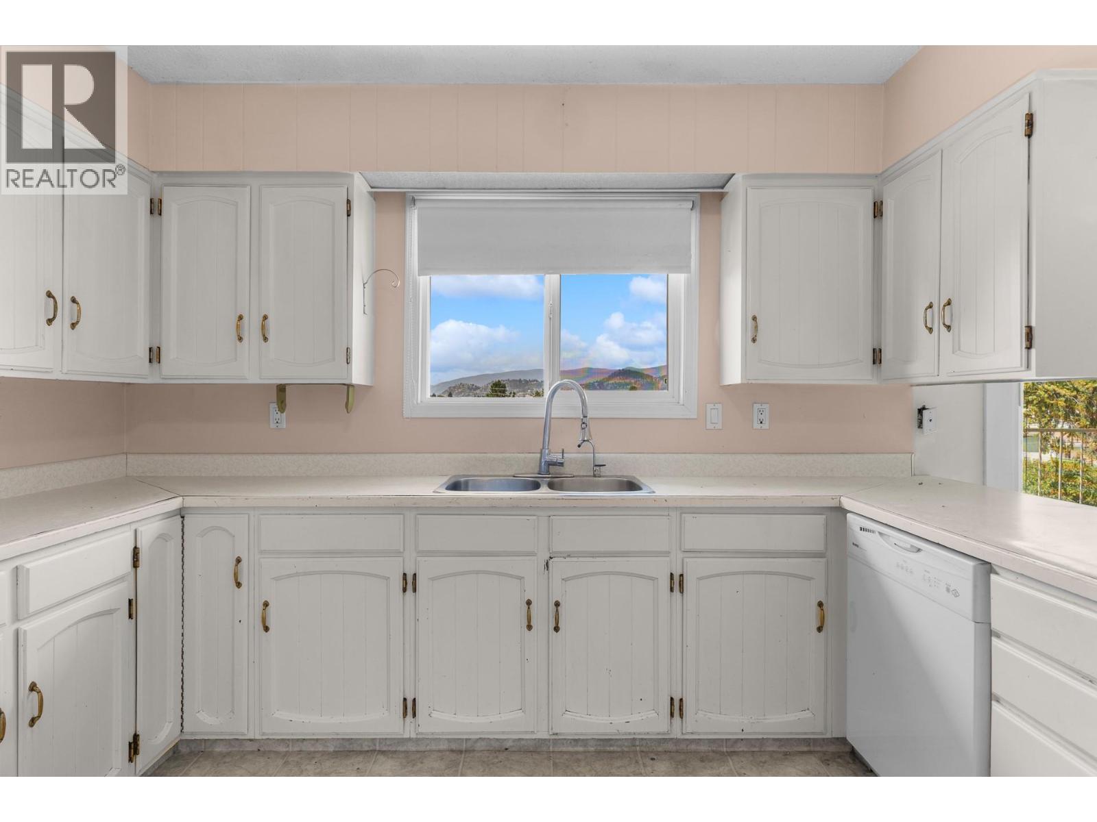 695 Girard Road, Kelowna, British Columbia  V1X 4V8 - Photo 14 - 10395742