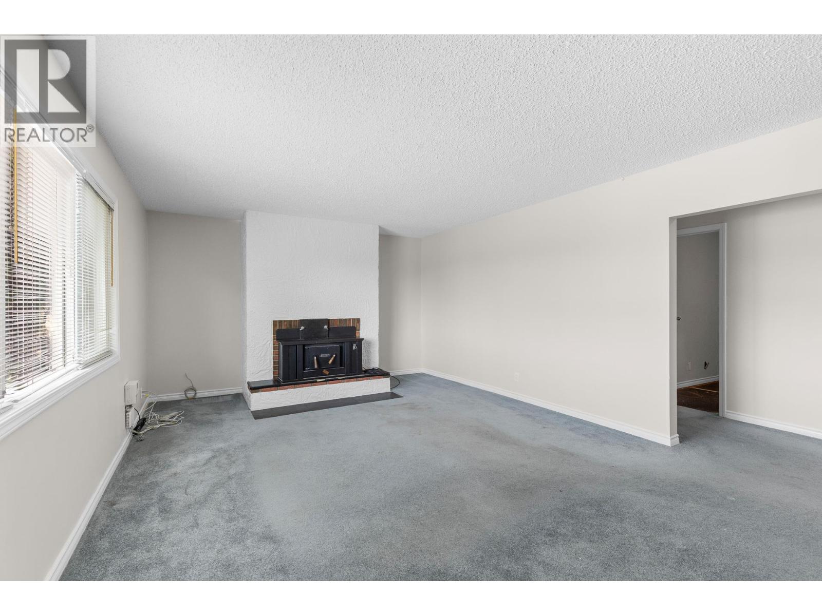 695 Girard Road, Kelowna, British Columbia  V1X 4V8 - Photo 36 - 10395742