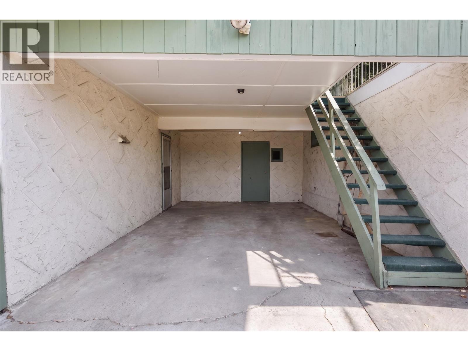 695 Girard Road, Kelowna, British Columbia  V1X 4V8 - Photo 48 - 10395742