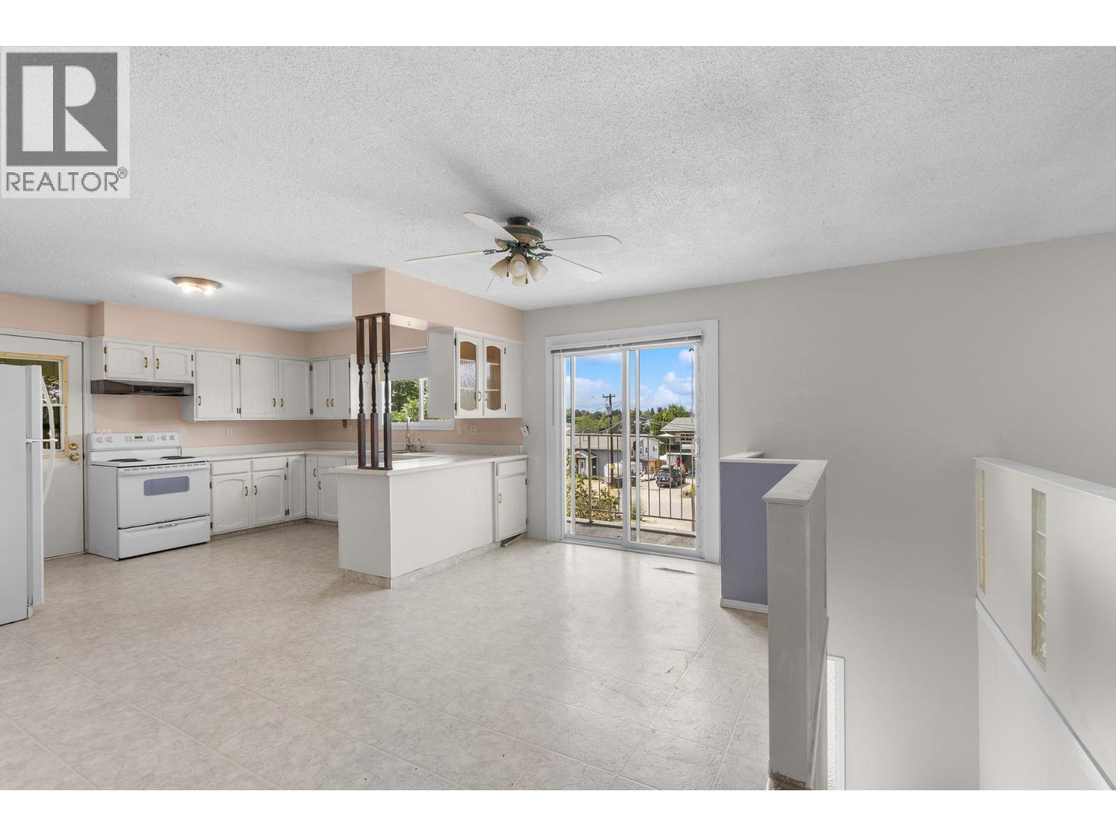 695 Girard Road, Kelowna, British Columbia  V1X 4V8 - Photo 6 - 10395742