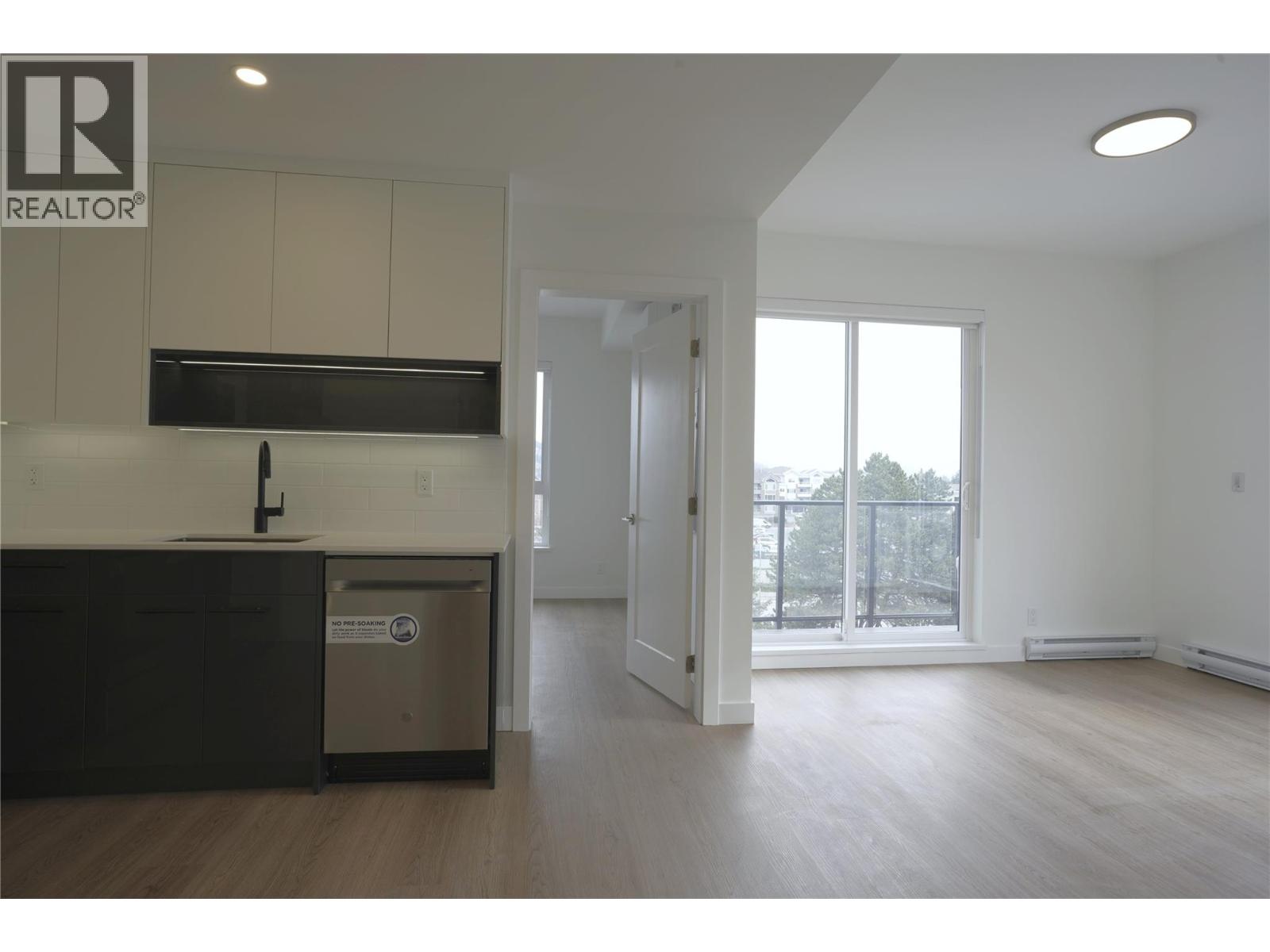 1380 Pridham Avenue Unit# 418, Kelowna, British Columbia  V1Y 6B8 - Photo 4 - 10395622