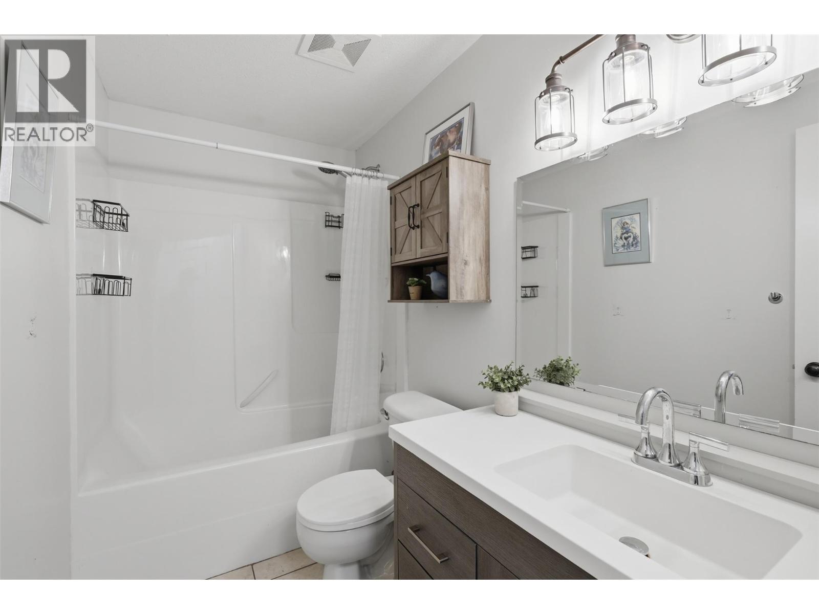 404 Sun Rivers Drive W, Kamloops, British Columbia  V2H 1R6 - Photo 39 - 10395810