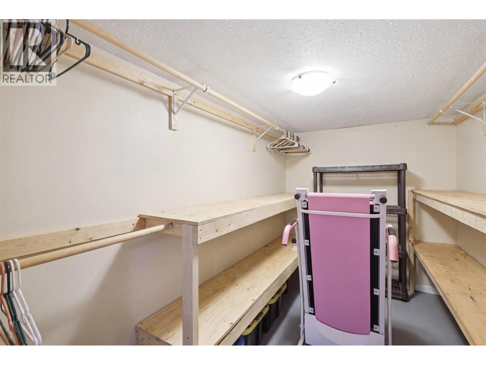 404 Sun Rivers Drive W, Kamloops, British Columbia  V2H 1R6 - Photo 48 - 10395810