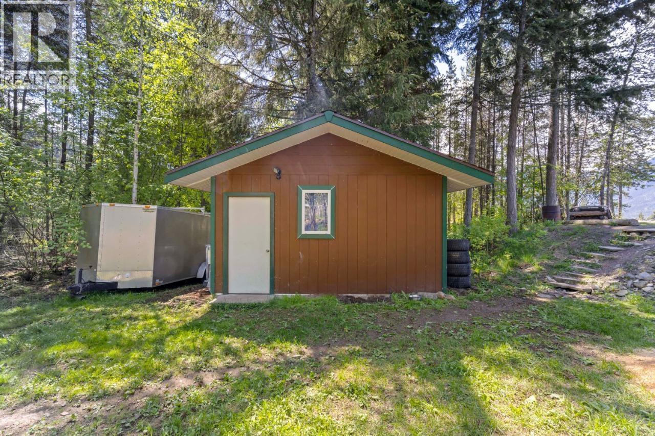 14504 & 14506 3a Highway, Gray Creek, British Columbia  V0B 1S0 - Photo 23 - 10395790