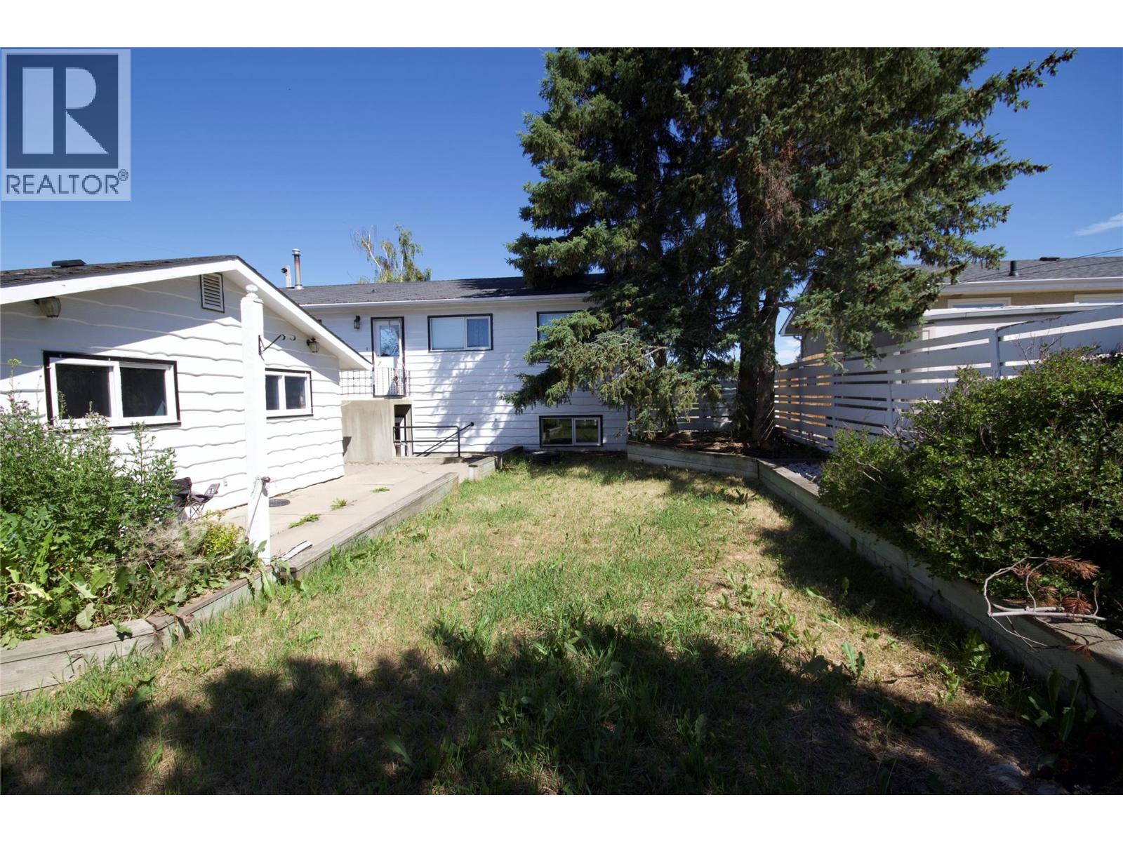 11136 Parkview Drive, Dawson Creek, British Columbia  V1G 4A3 - Photo 28 - 10395835