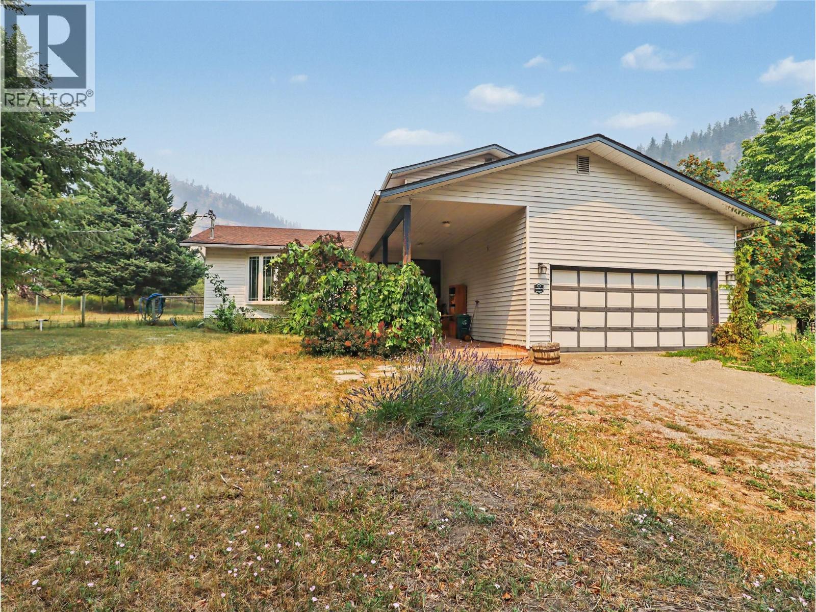 4055 Victoria Road, Grand Forks, British Columbia  V0H 1H5 - Photo 1 - 10395473