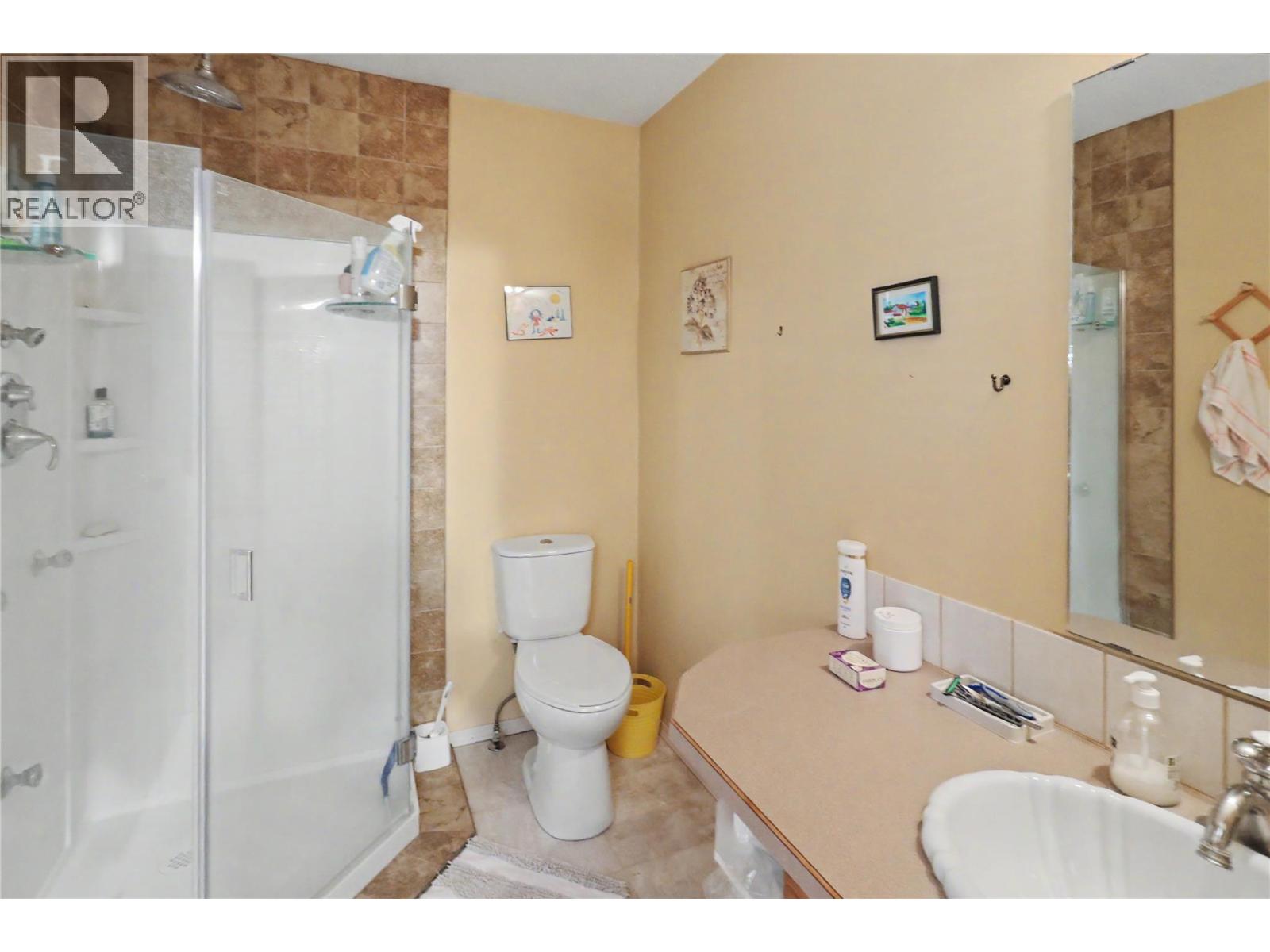 4055 Victoria Road, Grand Forks, British Columbia  V0H 1H5 - Photo 18 - 10395473