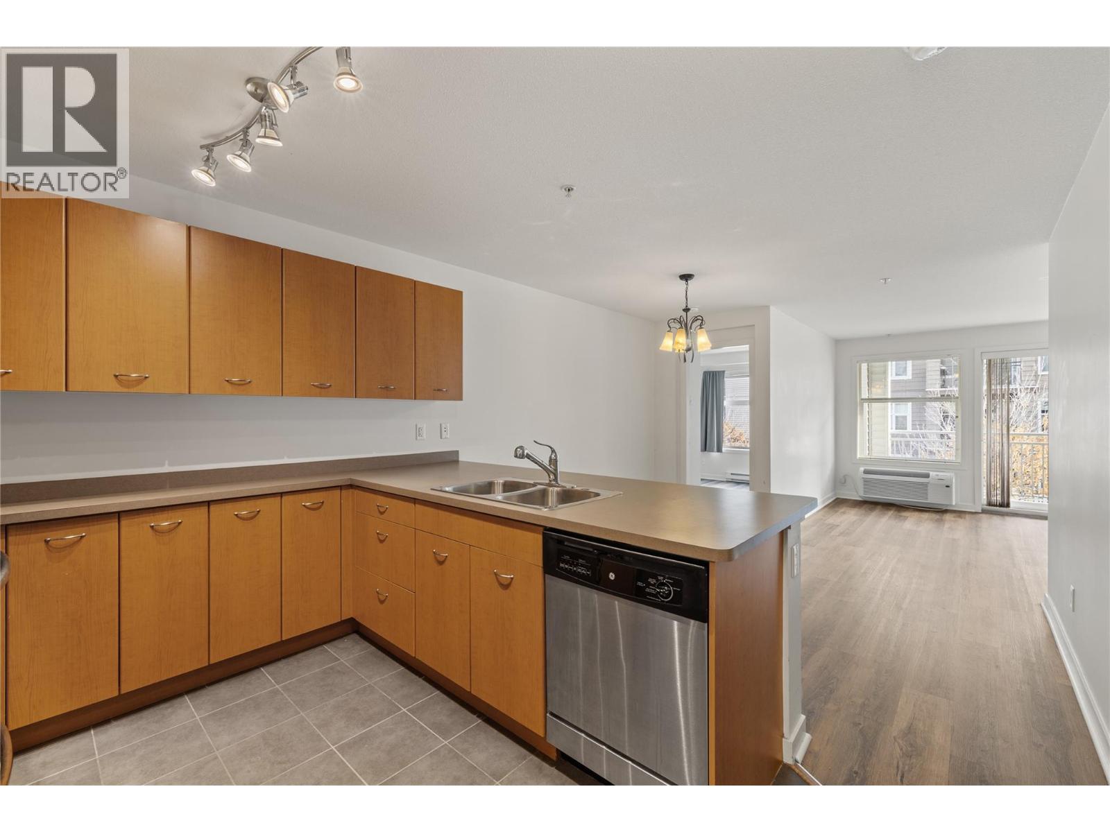 539 Yates Road Unit# 212, Kelowna, British Columbia  V1V 2T8 - Photo 16 - 10395766