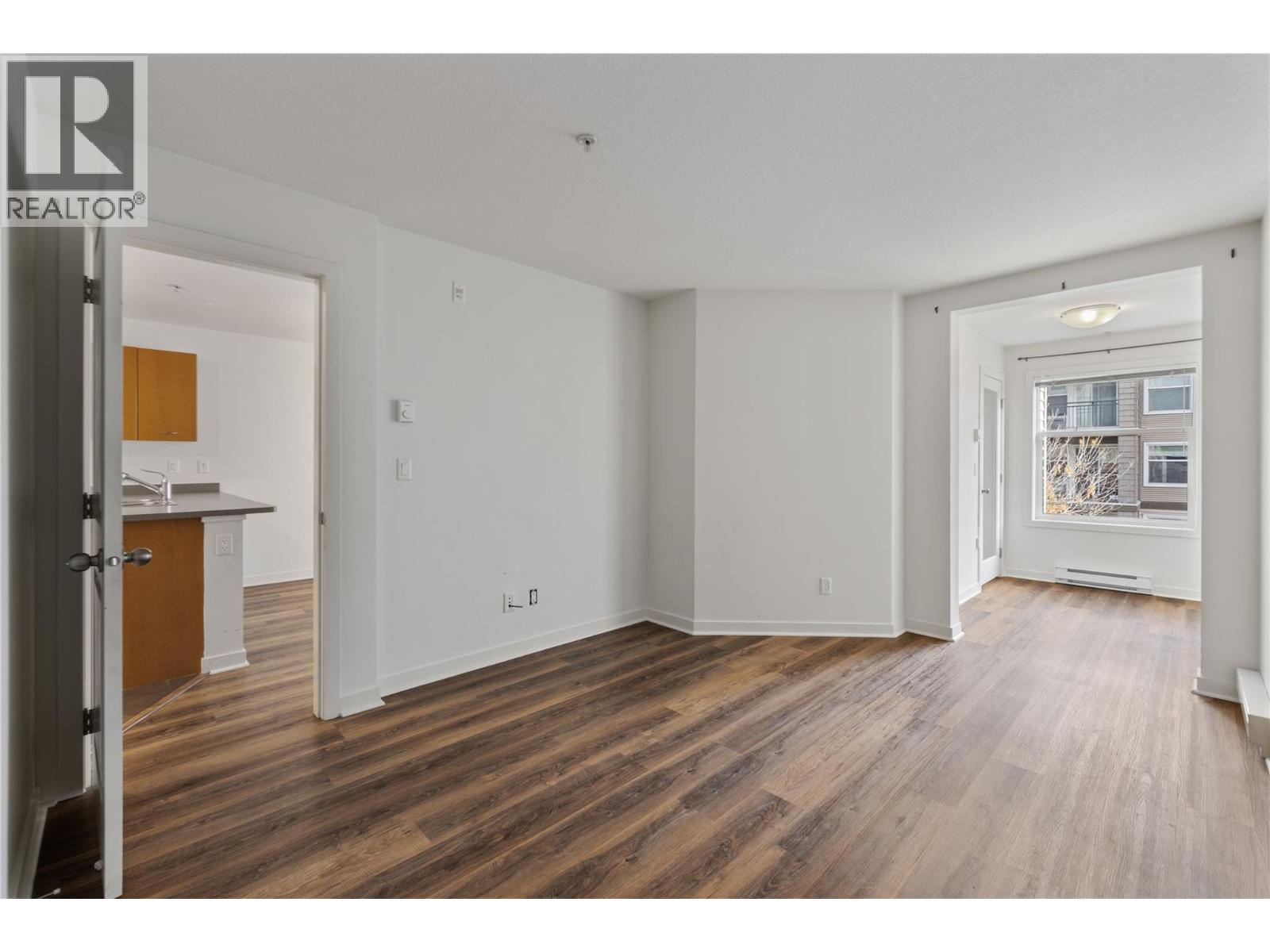 539 Yates Road Unit# 212, Kelowna, British Columbia  V1V 2T8 - Photo 2 - 10395766