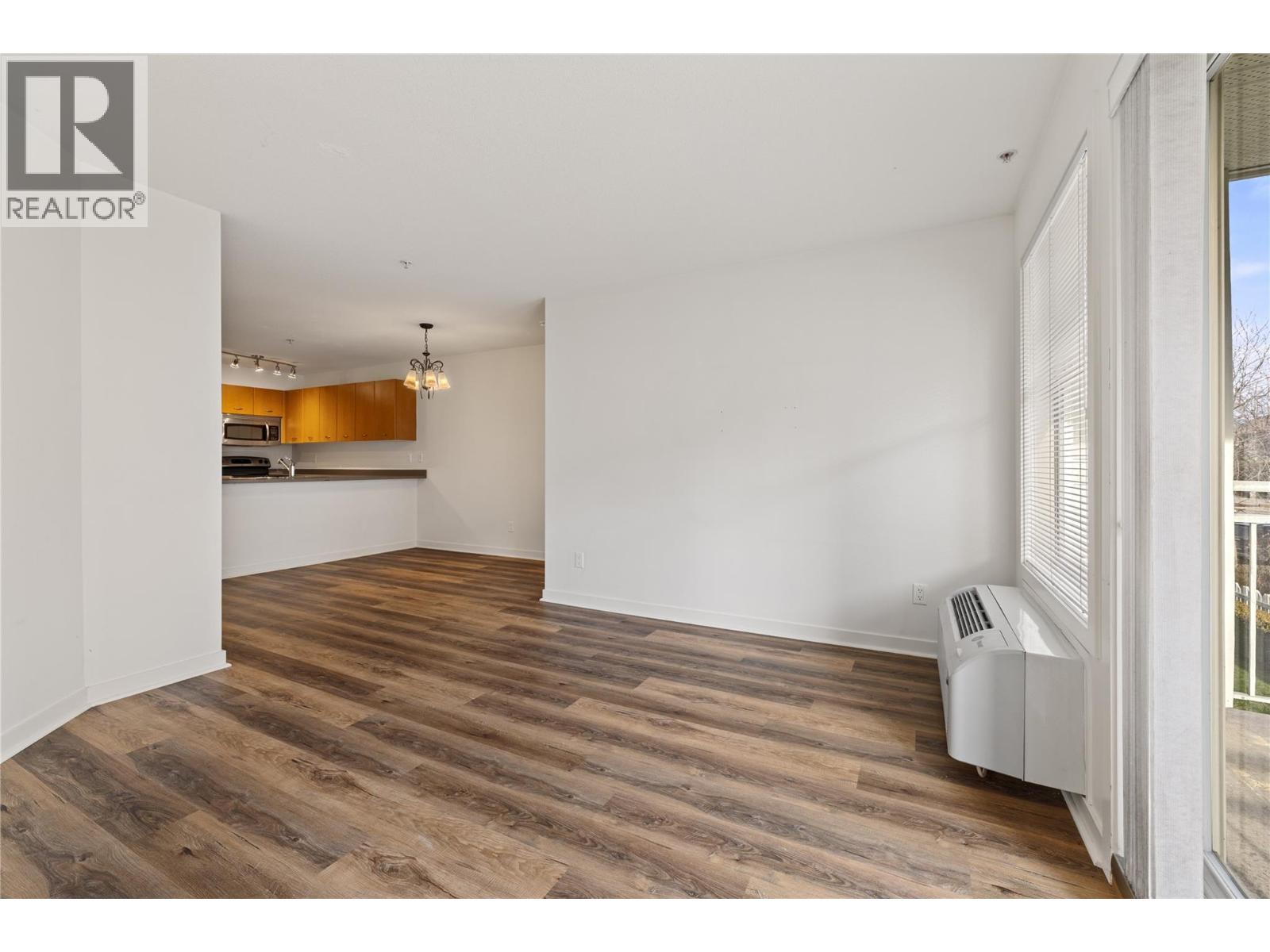 539 Yates Road Unit# 212, Kelowna, British Columbia  V1V 2T8 - Photo 3 - 10395766