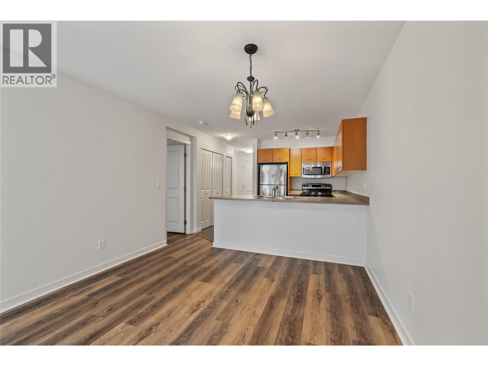 539 Yates Road Unit# 212, Kelowna, British Columbia  V1V 2T8 - Photo 8 - 10395766