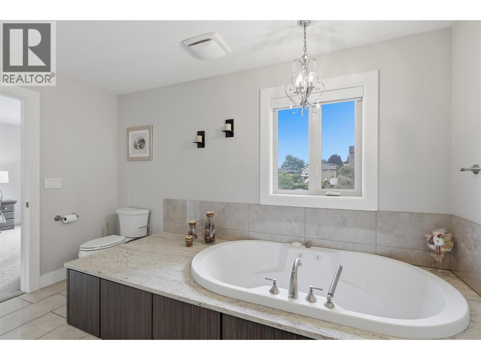 15 Hudson's Bay Trail Unit# 822, Kamloops, British Columbia  V2C 6S6 - Photo 25 - 10395837