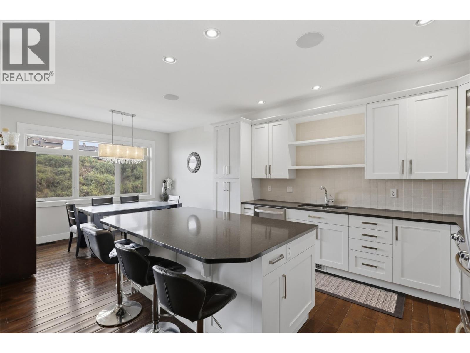 15 Hudson's Bay Trail Unit# 822, Kamloops, British Columbia  V2C 6S6 - Photo 4 - 10395837