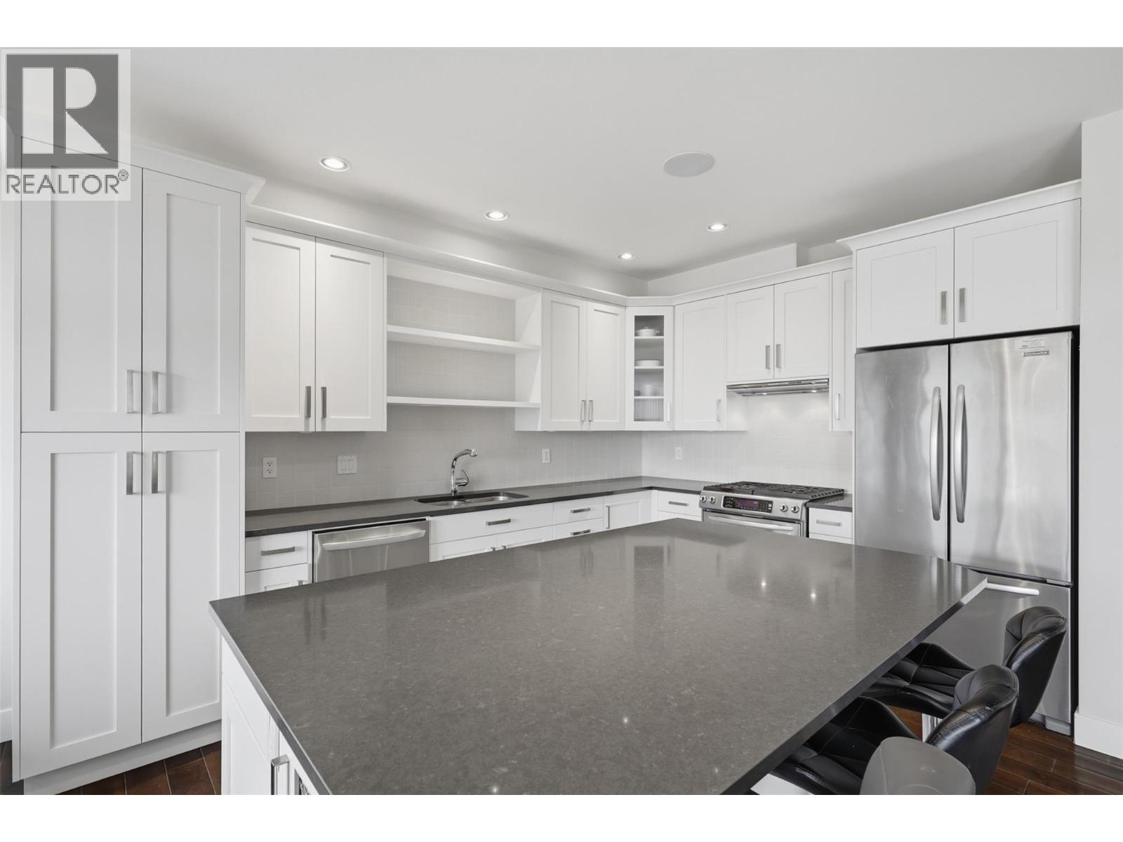 15 Hudson's Bay Trail Unit# 822, Kamloops, British Columbia  V2C 6S6 - Photo 5 - 10395837