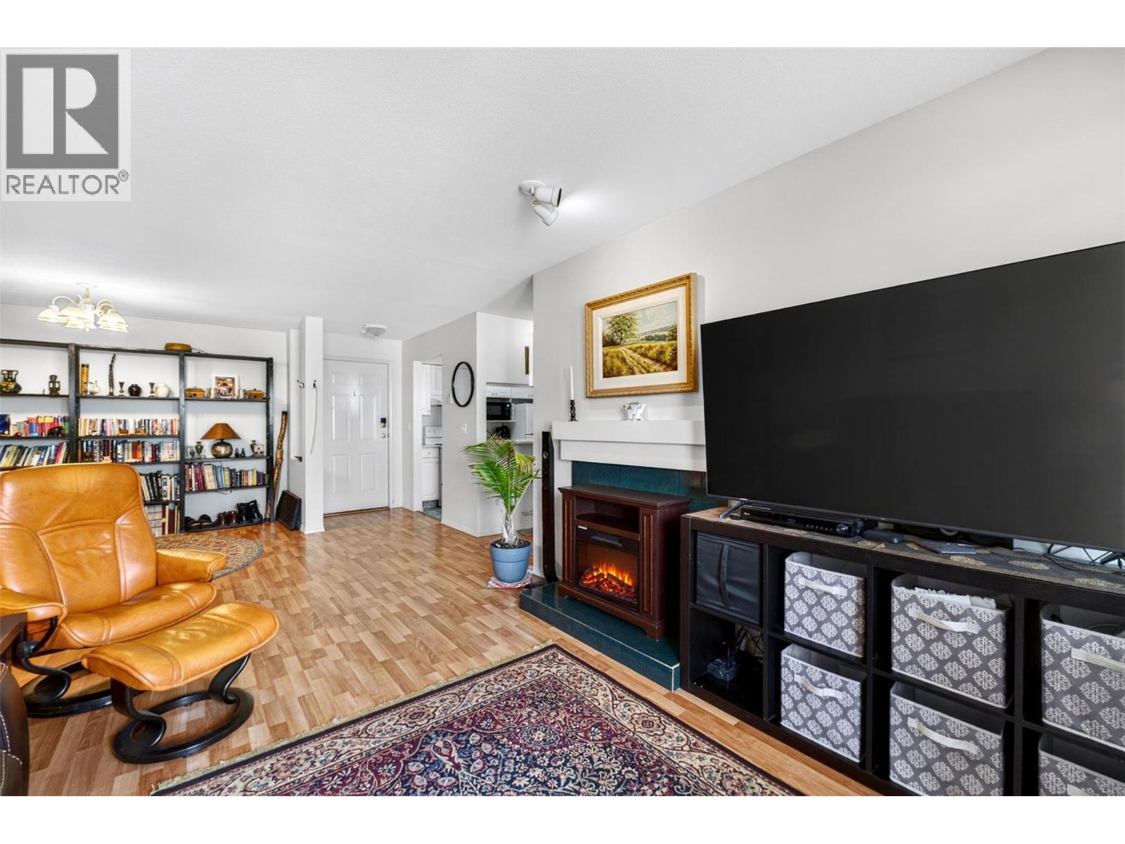 650 3 Street Sw Unit# 310, Salmon Arm, British Columbia  V1E 1P6 - Photo 2 - 10395706