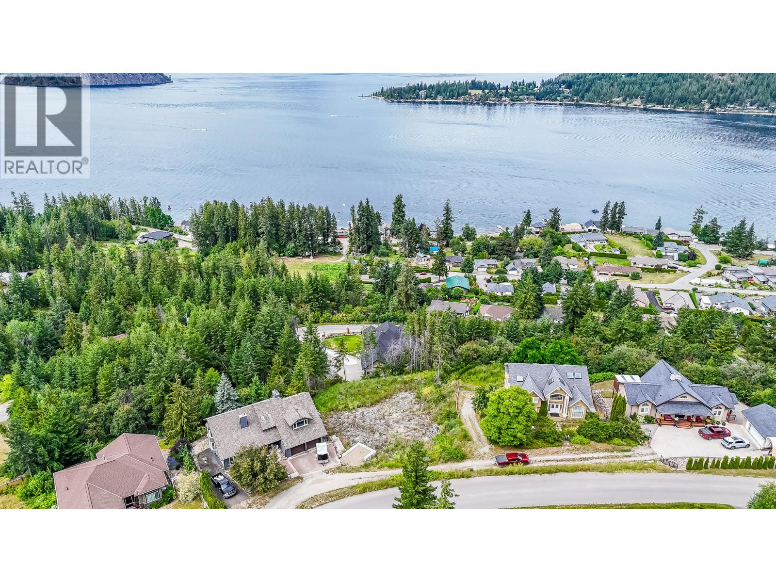 2361 Mount Tuam Crescent, Sorrento, British Columbia  V0E 2W2 - Photo 2 - 10395845
