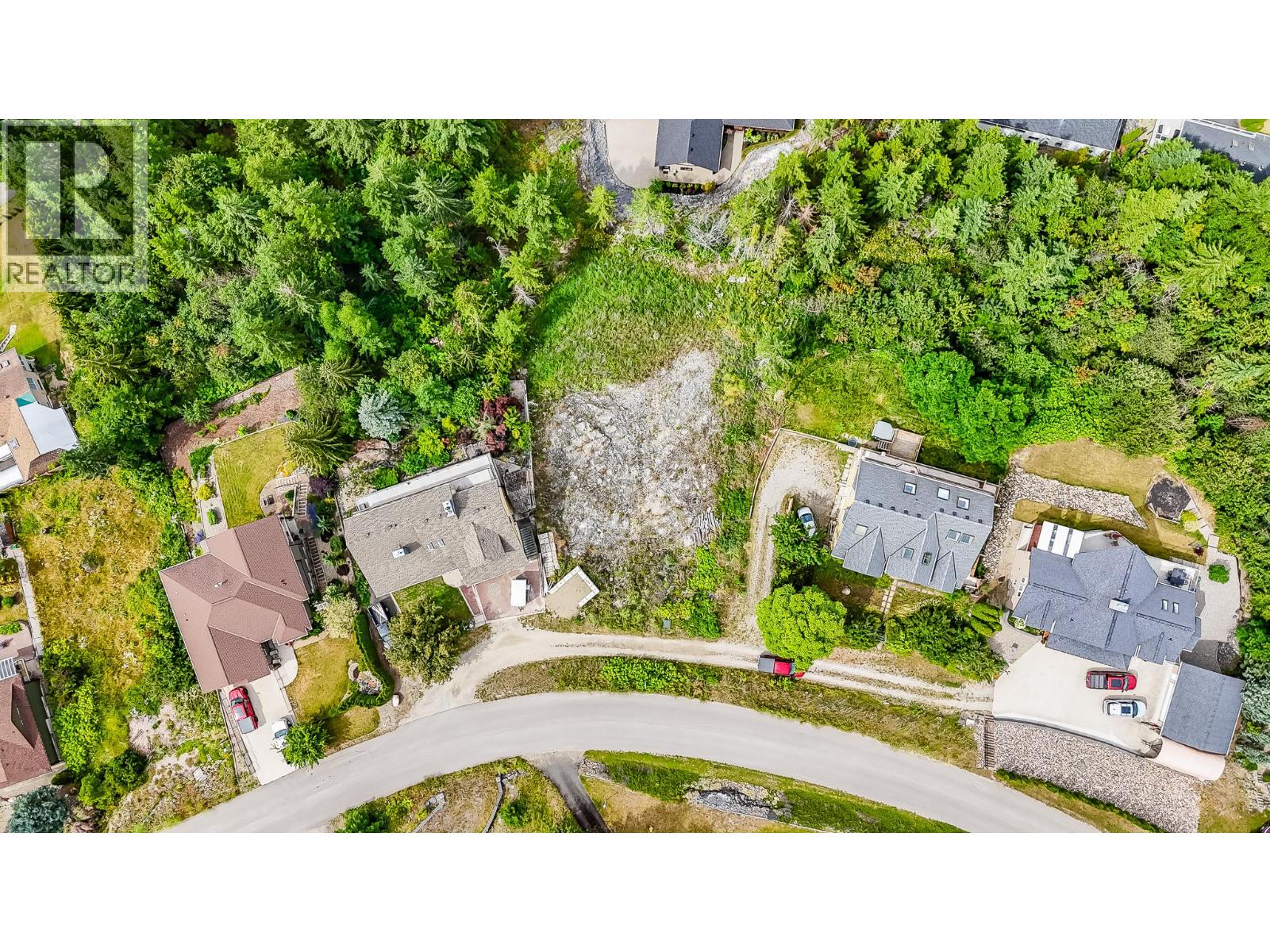 2361 Mount Tuam Crescent, Sorrento, British Columbia  V0E 2W2 - Photo 3 - 10395845
