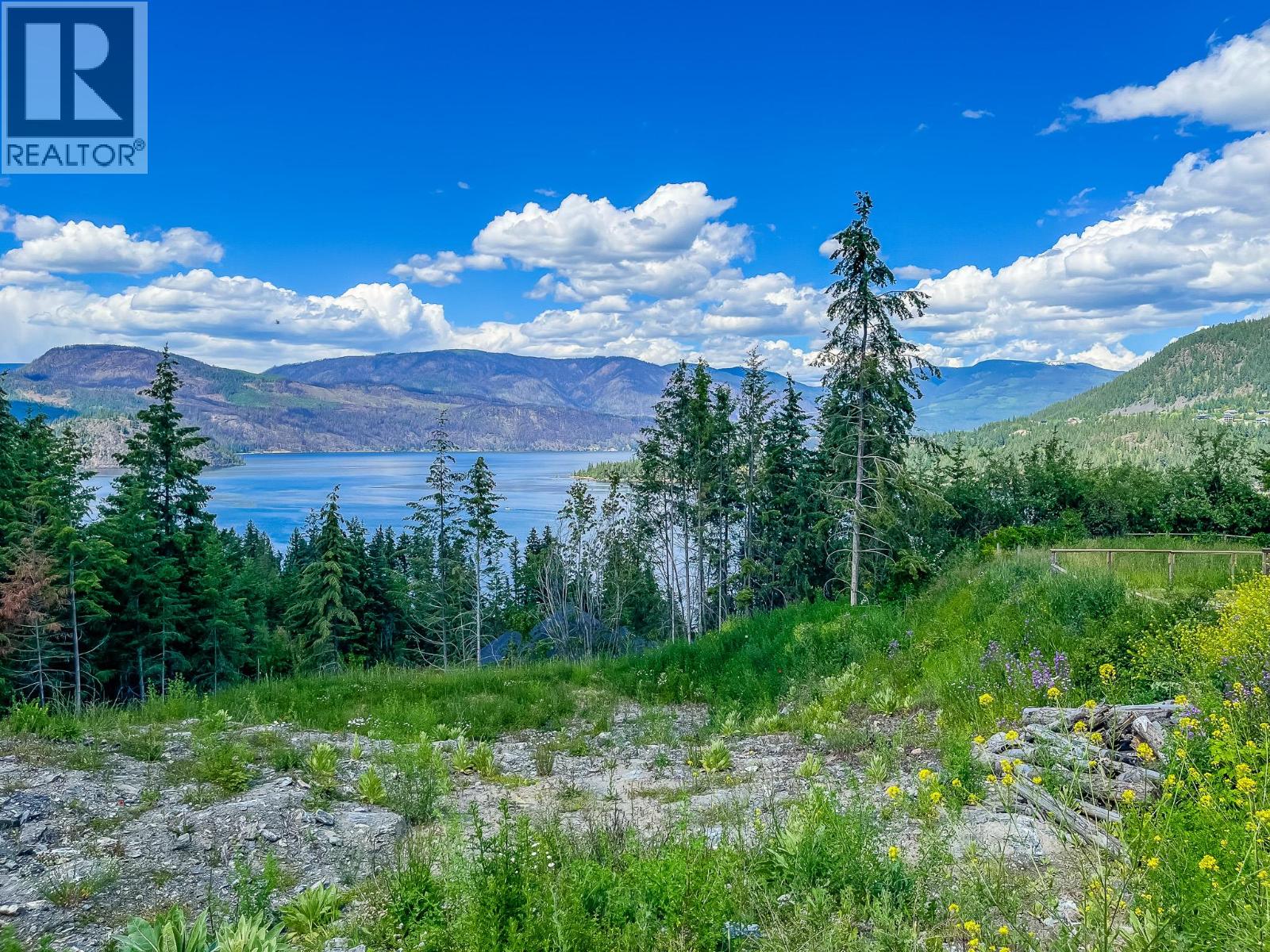 2361 Mount Tuam Crescent, Sorrento, British Columbia  V0E 2W2 - Photo 7 - 10395845