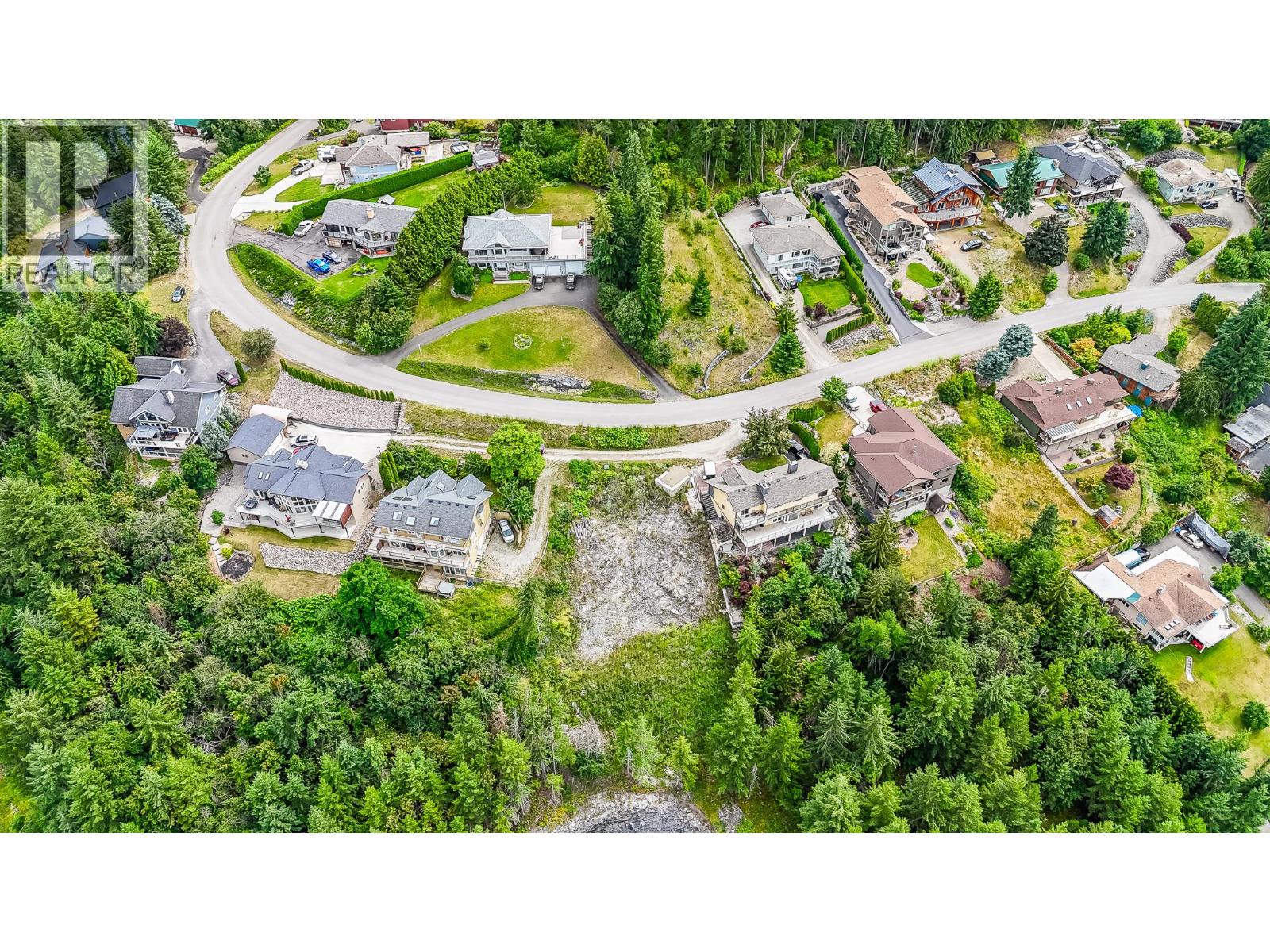 2361 Mount Tuam Crescent, Sorrento, British Columbia  V0E 2W2 - Photo 9 - 10395845