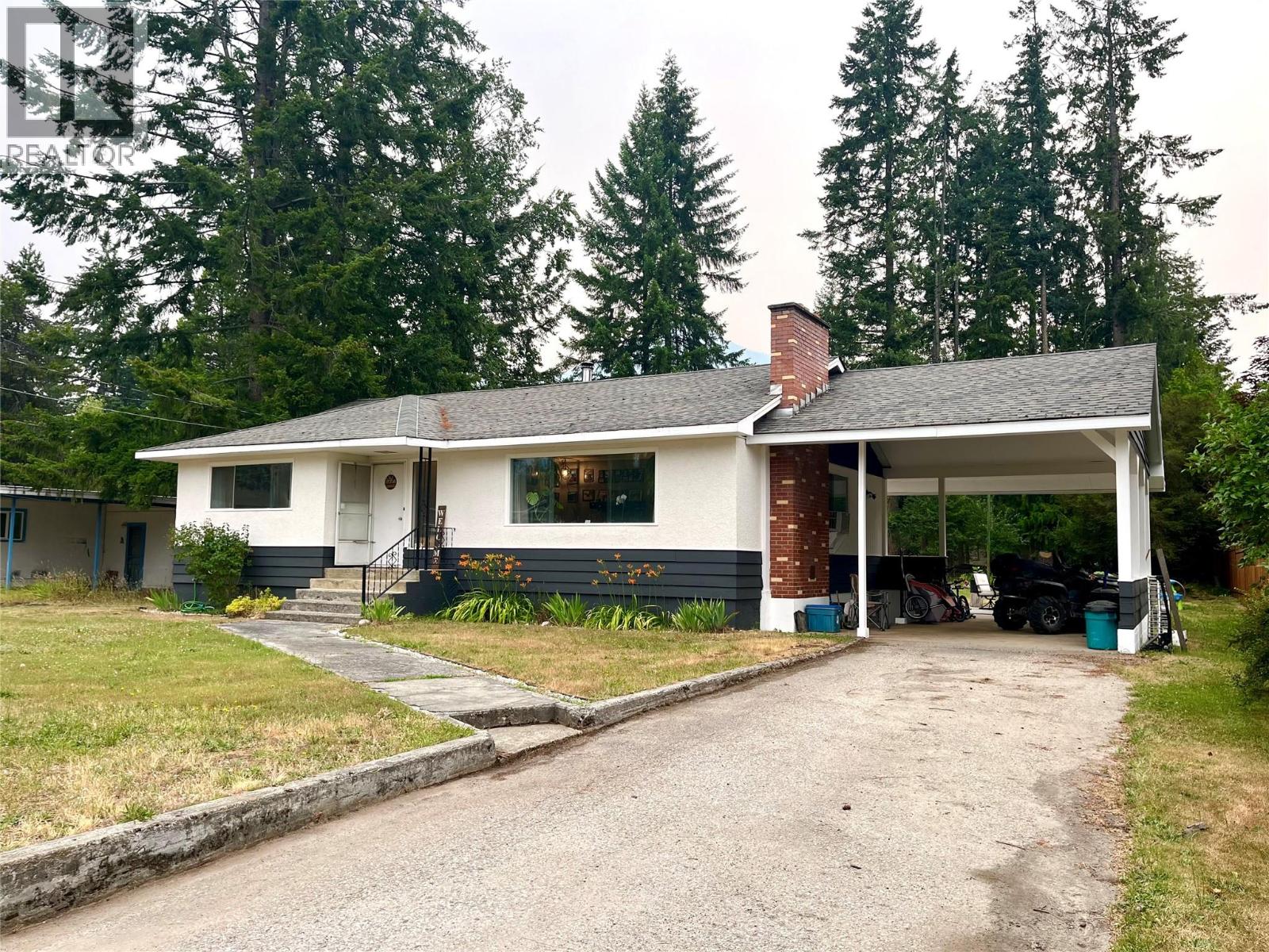 807 23 Highway N, Nakusp, British Columbia  V0G 1R0 - Photo 25 - 10395767