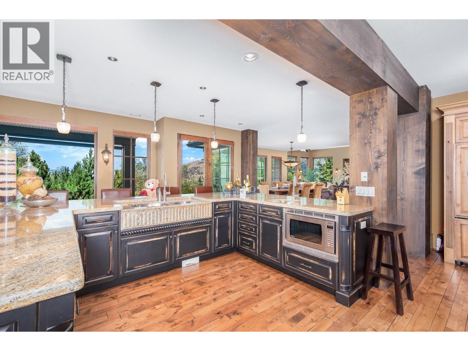 3006 Coachwood Crescent, Coldstream, British Columbia  V1B 3Y4 - Photo 15 - 10395186