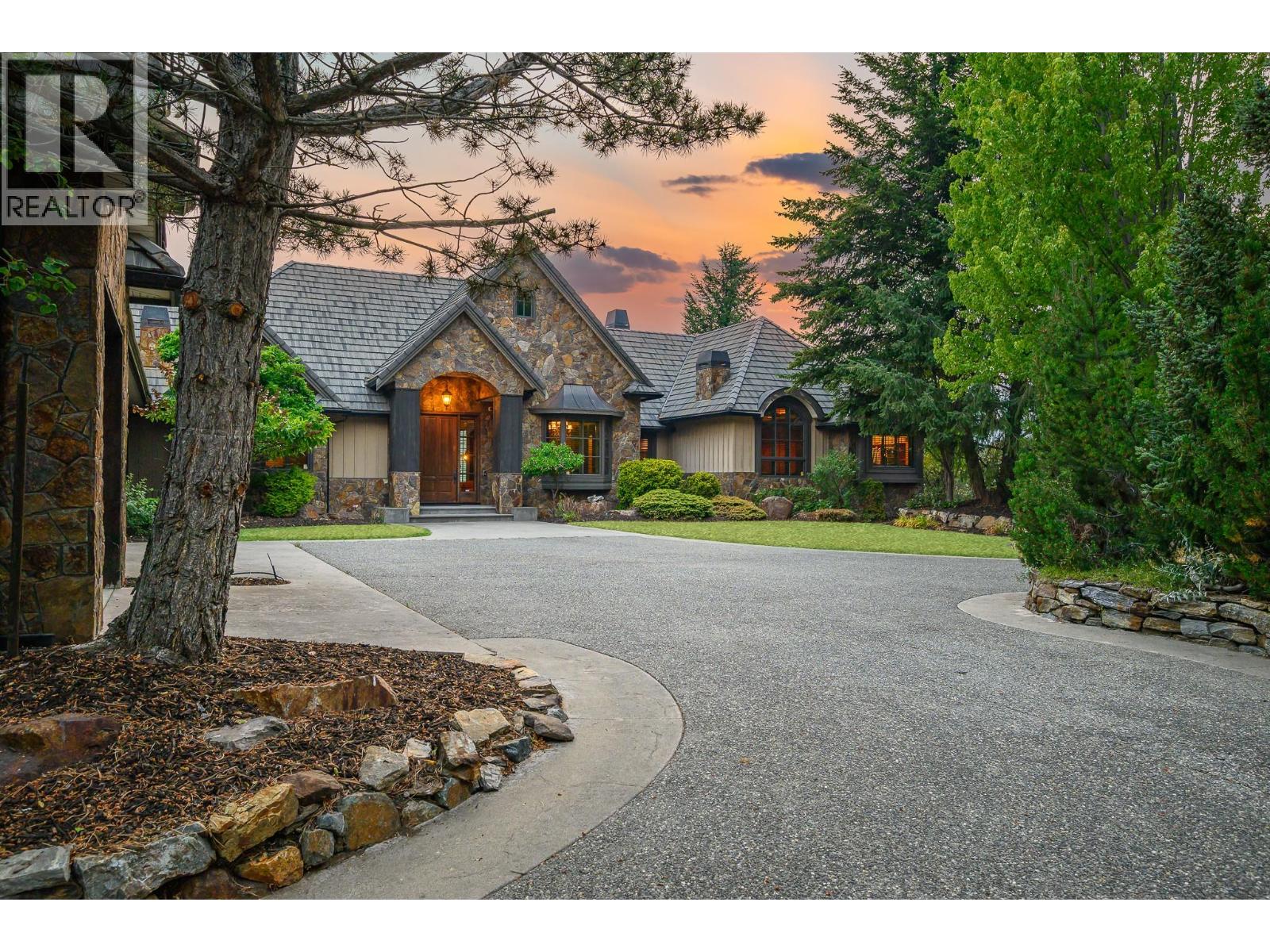 3006 Coachwood Crescent, Coldstream, British Columbia  V1B 3Y4 - Photo 8 - 10395186