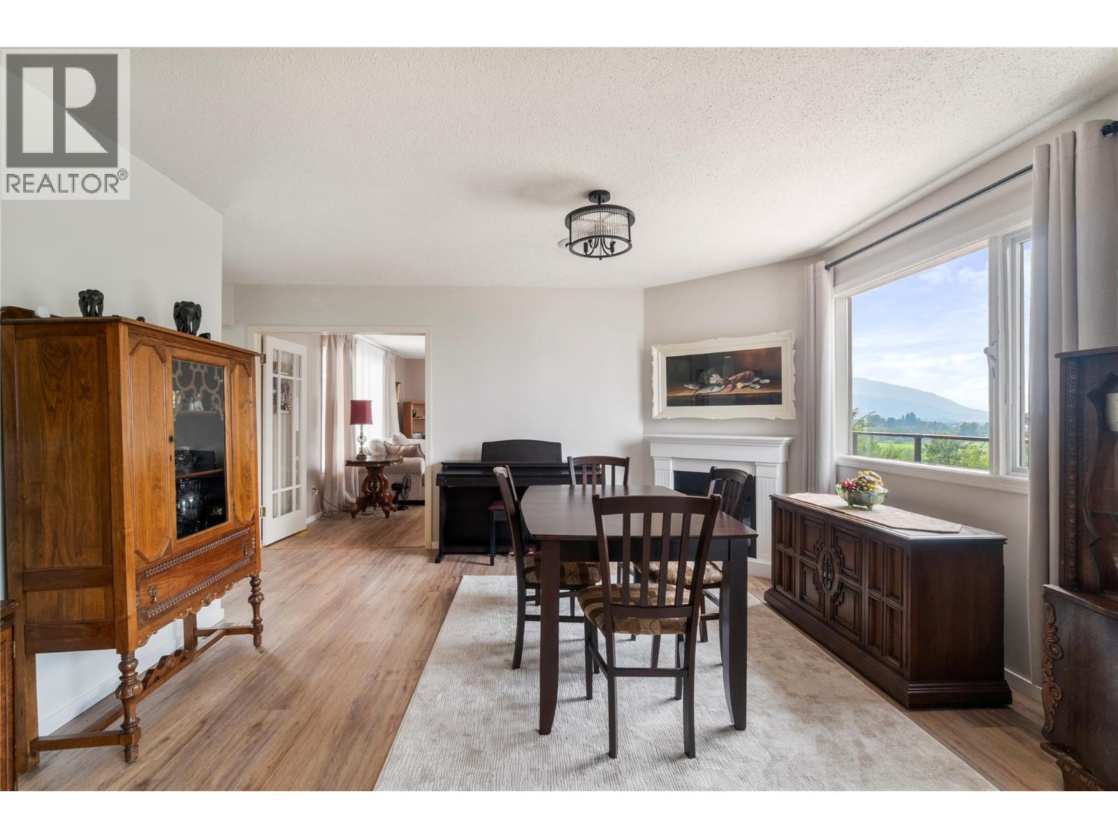 1961 16 Street Ne, Salmon Arm, British Columbia  V1E 3Z8 - Photo 12 - 10395440