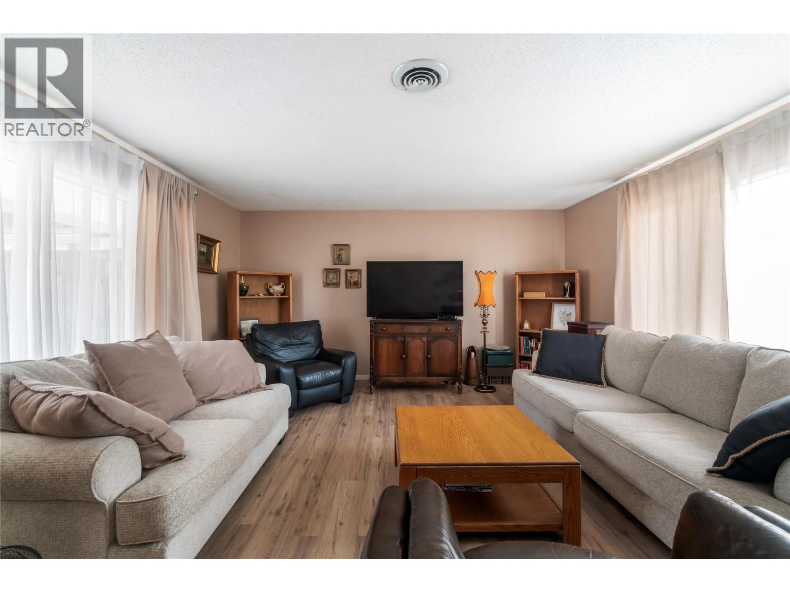 1961 16 Street Ne, Salmon Arm, British Columbia  V1E 3Z8 - Photo 16 - 10395440