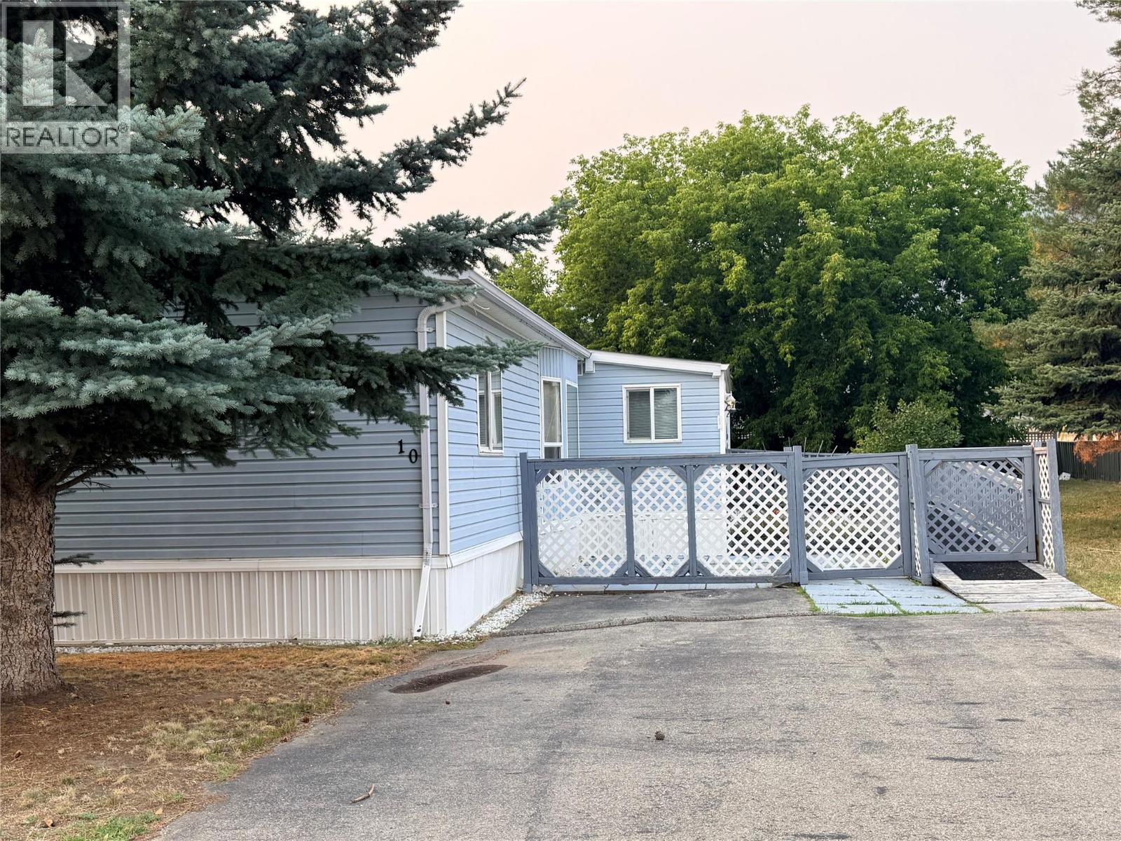 7225 Boundary Drive Unit# 10, Grand Forks, British Columbia  V0H 1H0 - Photo 3 - 10395848