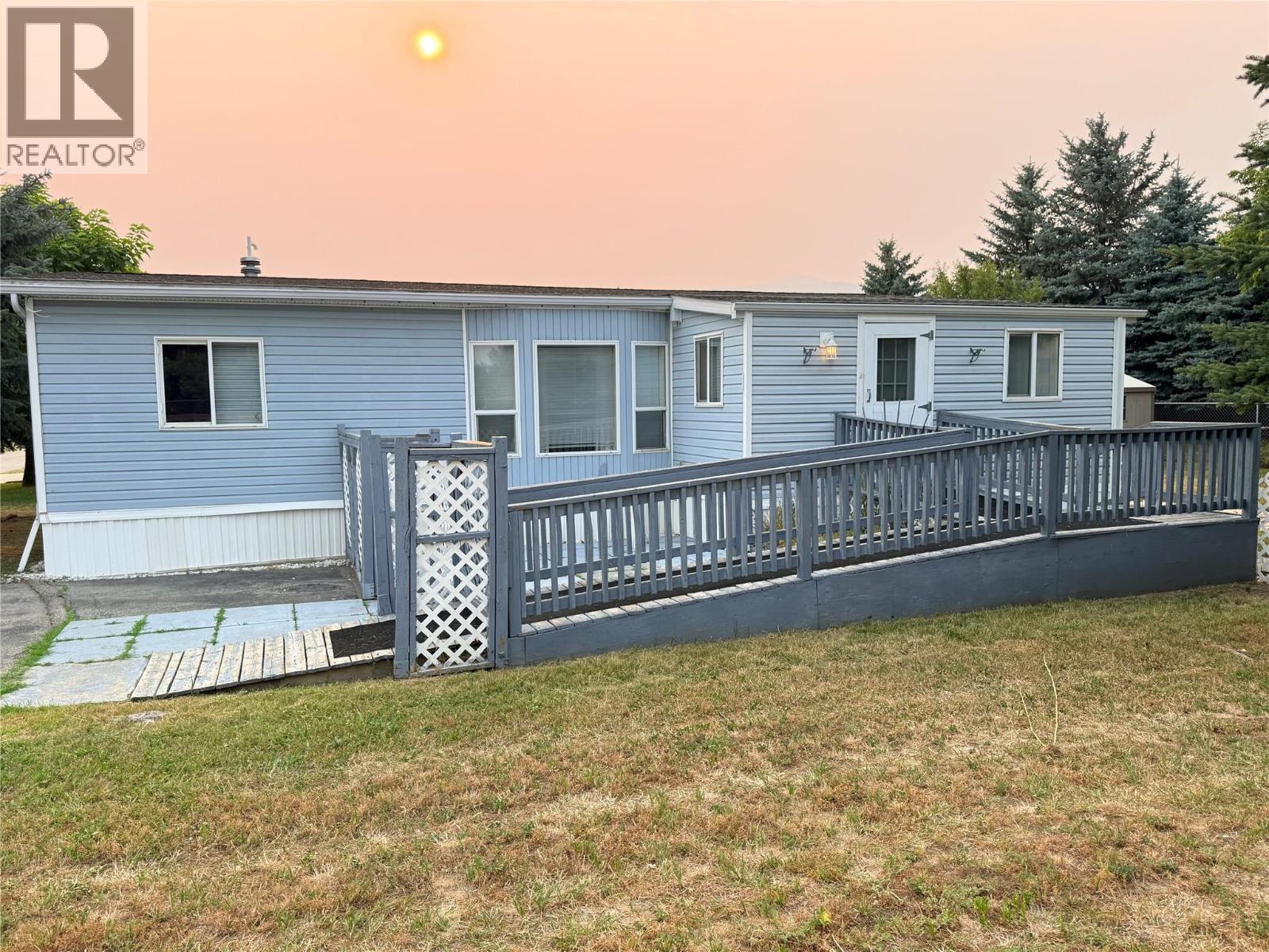 7225 Boundary Drive Unit# 10, Grand Forks, British Columbia  V0H 1H0 - Photo 4 - 10395848