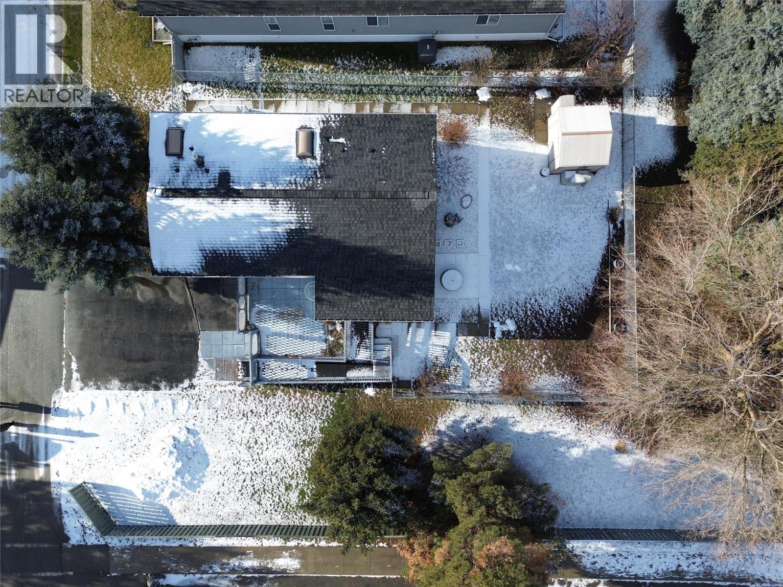 7225 Boundary Drive Unit# 10, Grand Forks, British Columbia  V0H 1H0 - Photo 7 - 10395848