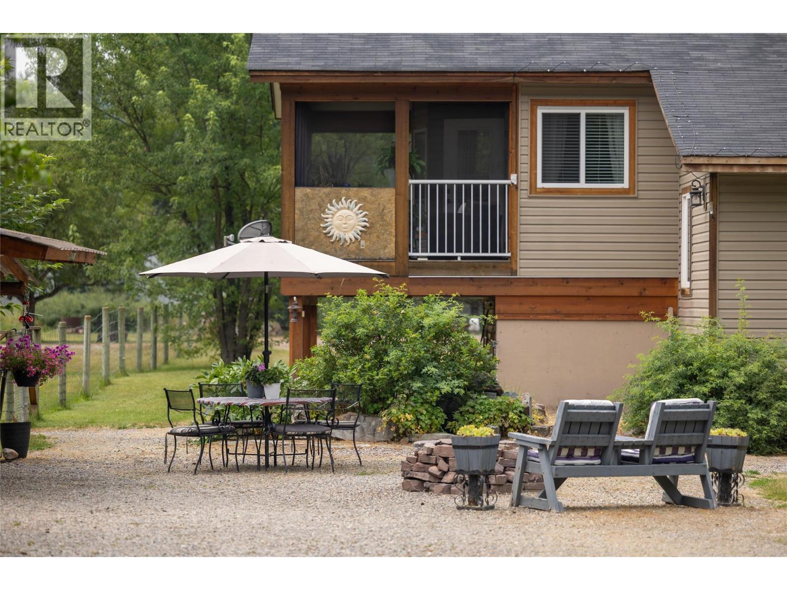 8201 Rock Creek Road, Galloway, British Columbia  V0B 1T2 - Photo 5 - 10395839