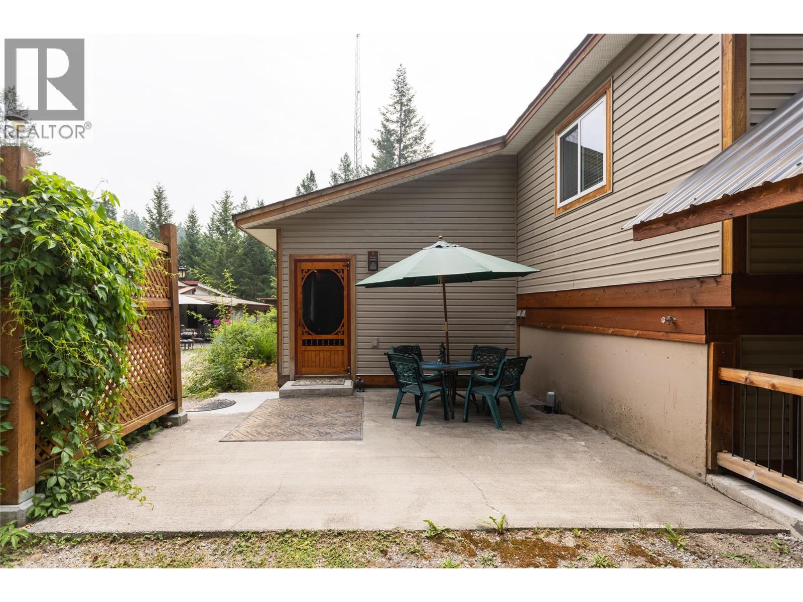 8201 Rock Creek Road, Galloway, British Columbia  V0B 1T2 - Photo 7 - 10395839