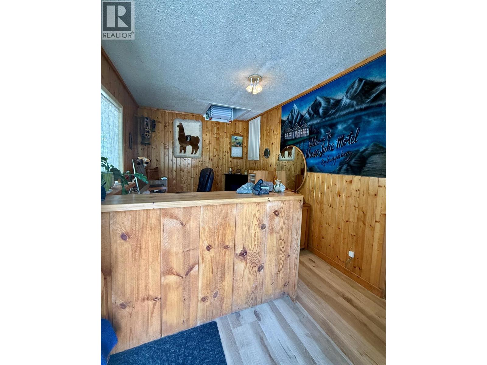 6532 Wasa Lake Park Drive, Wasa, British Columbia  V0B 2K0 - Photo 11 - 10395436