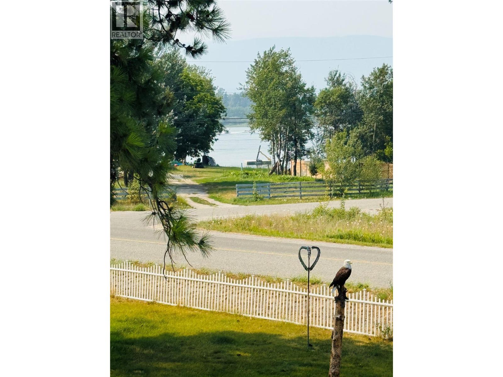 6532 Wasa Lake Park Drive, Wasa, British Columbia  V0B 2K0 - Photo 37 - 10395436