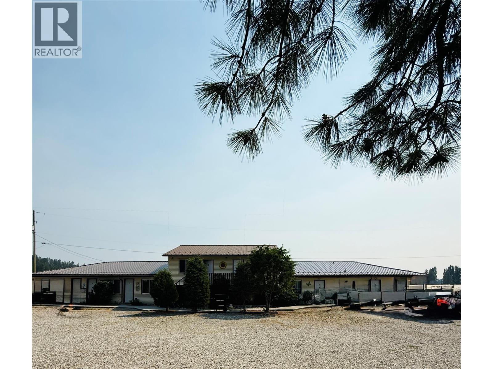 6532 Wasa Lake Park Drive, Wasa, British Columbia  V0B 2K0 - Photo 42 - 10395436